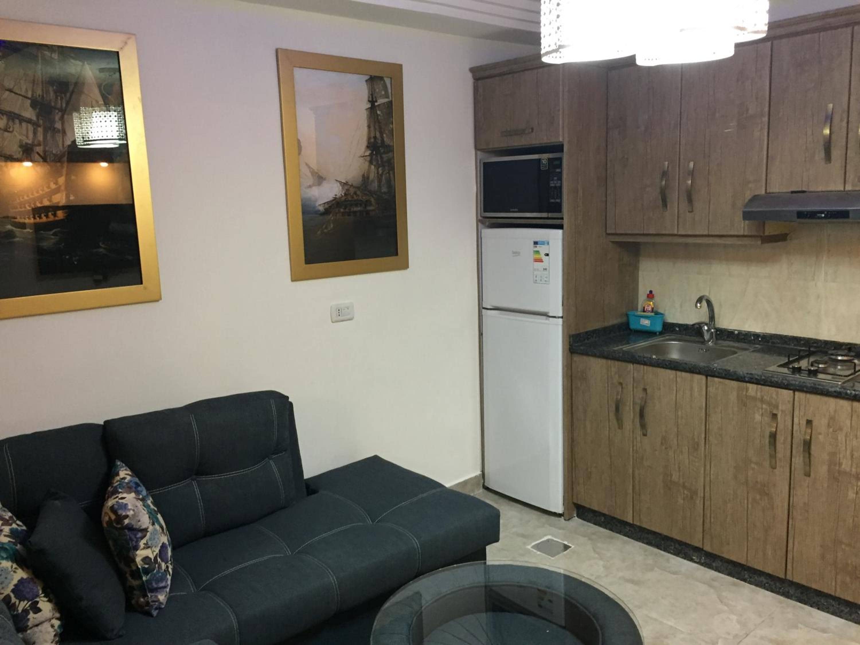 The Royal Luxury Queen Terrace 1 — 2