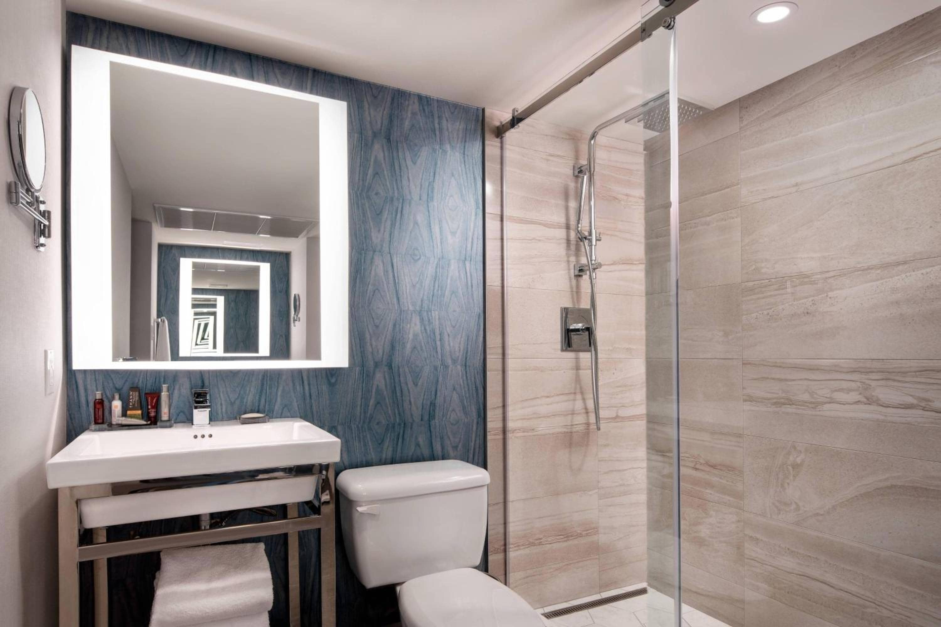 Vancouver Airport Marriott Hotel — 5