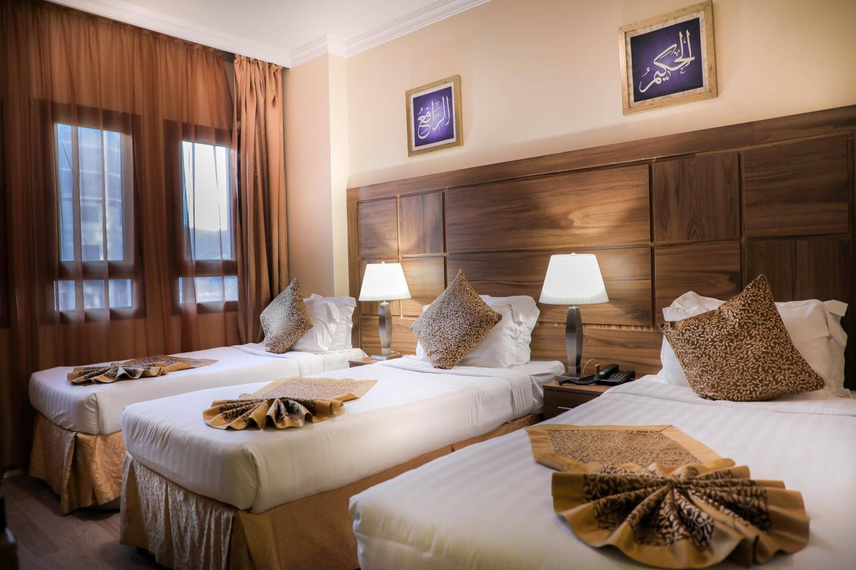 Kingsgate Hotel Deyar — 3