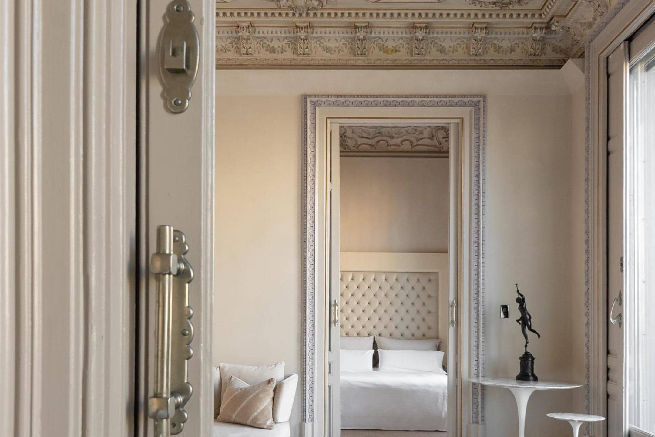 El Palauet Modernist Suites Barcelona — 2