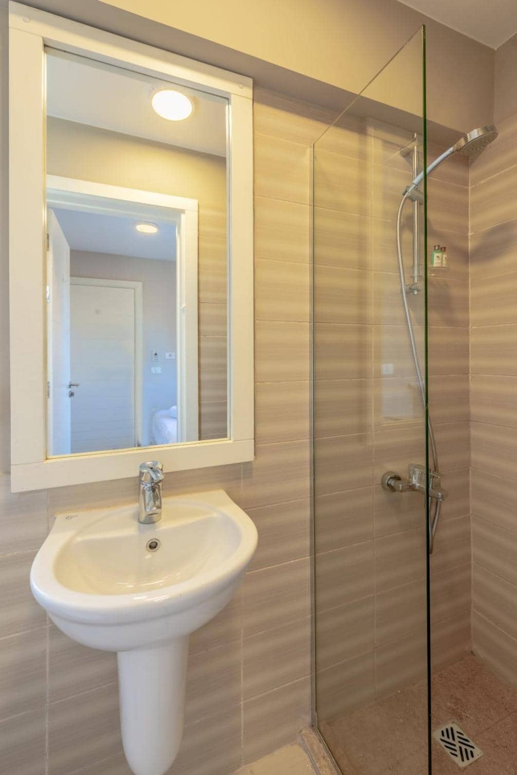 Ascot Bay, Premium 5BR Lagoon Beach House & Pool in Tawila, El Gouna — 4