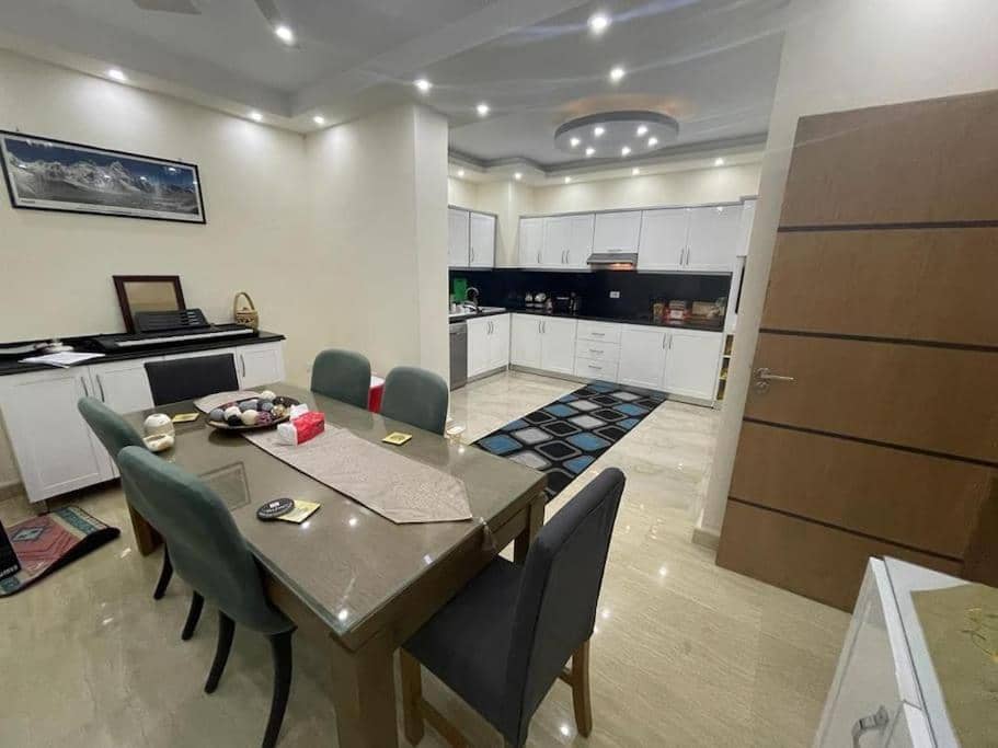 Beautiful 3-Bedroom Apartment on the Ground Floor with Personal Backyard Area and Terrace with Direct Pool Access and Pool View