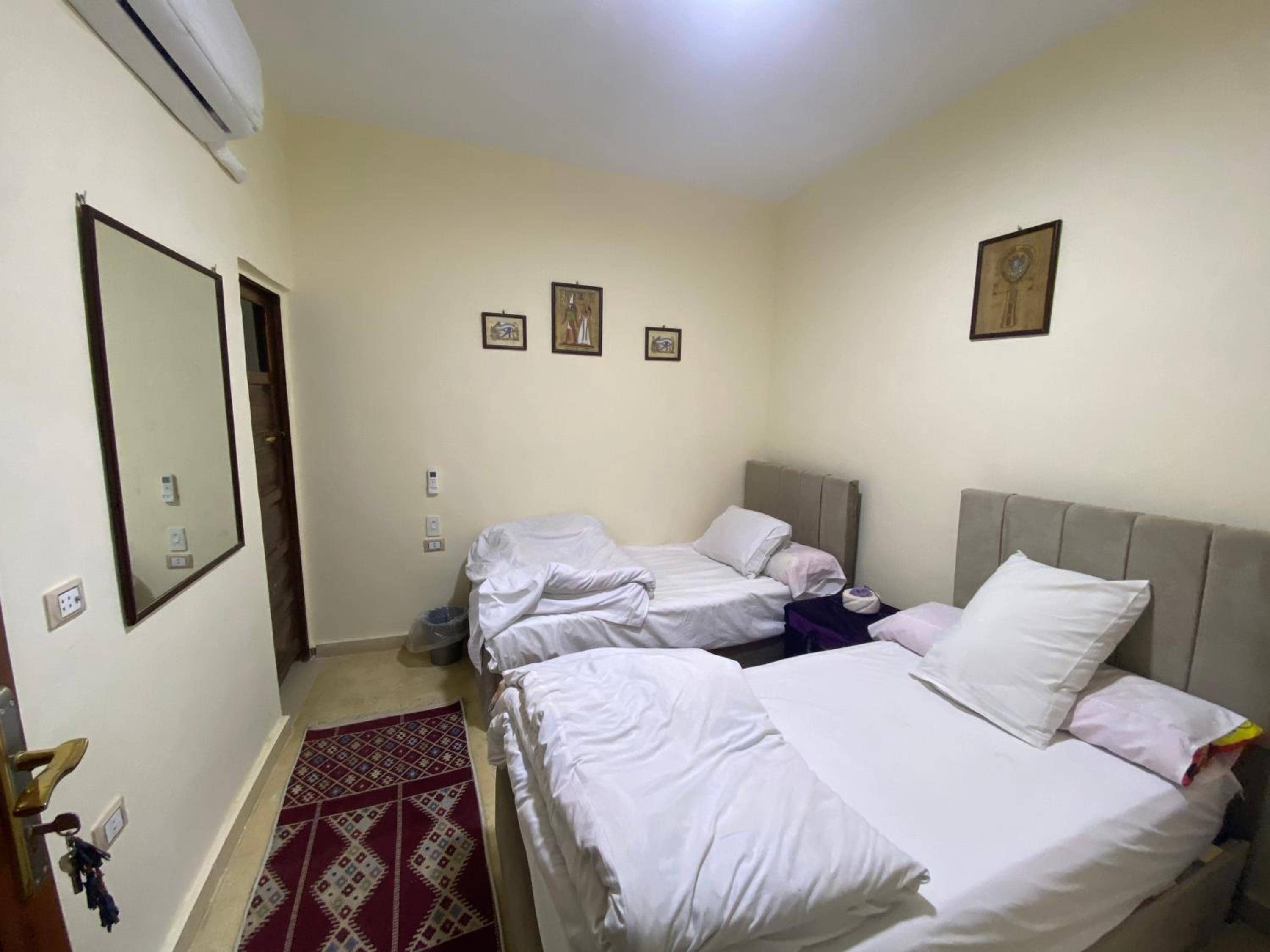 Pyramids Lounge Guest House — 2