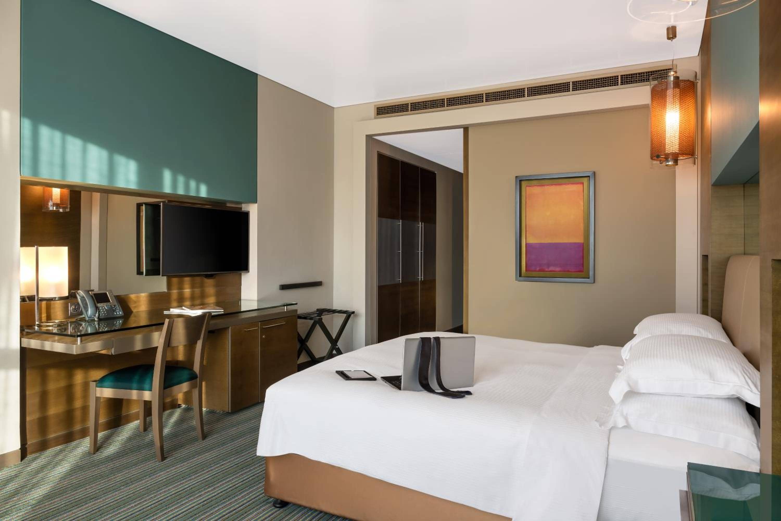 Park Rotana Abu Dhabi — 3