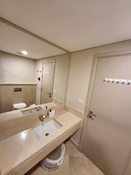 Mangroovy - 2BR La Blanca Pool View — 3