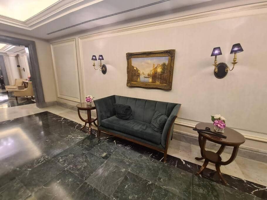 LUXURY HOTEL APARTMENT at GRAND PLAZA SAN STEFANO, PRIME LOCATION with access to MEGA MALL and FOUR SEASONS'S RESTAURANTS — 5