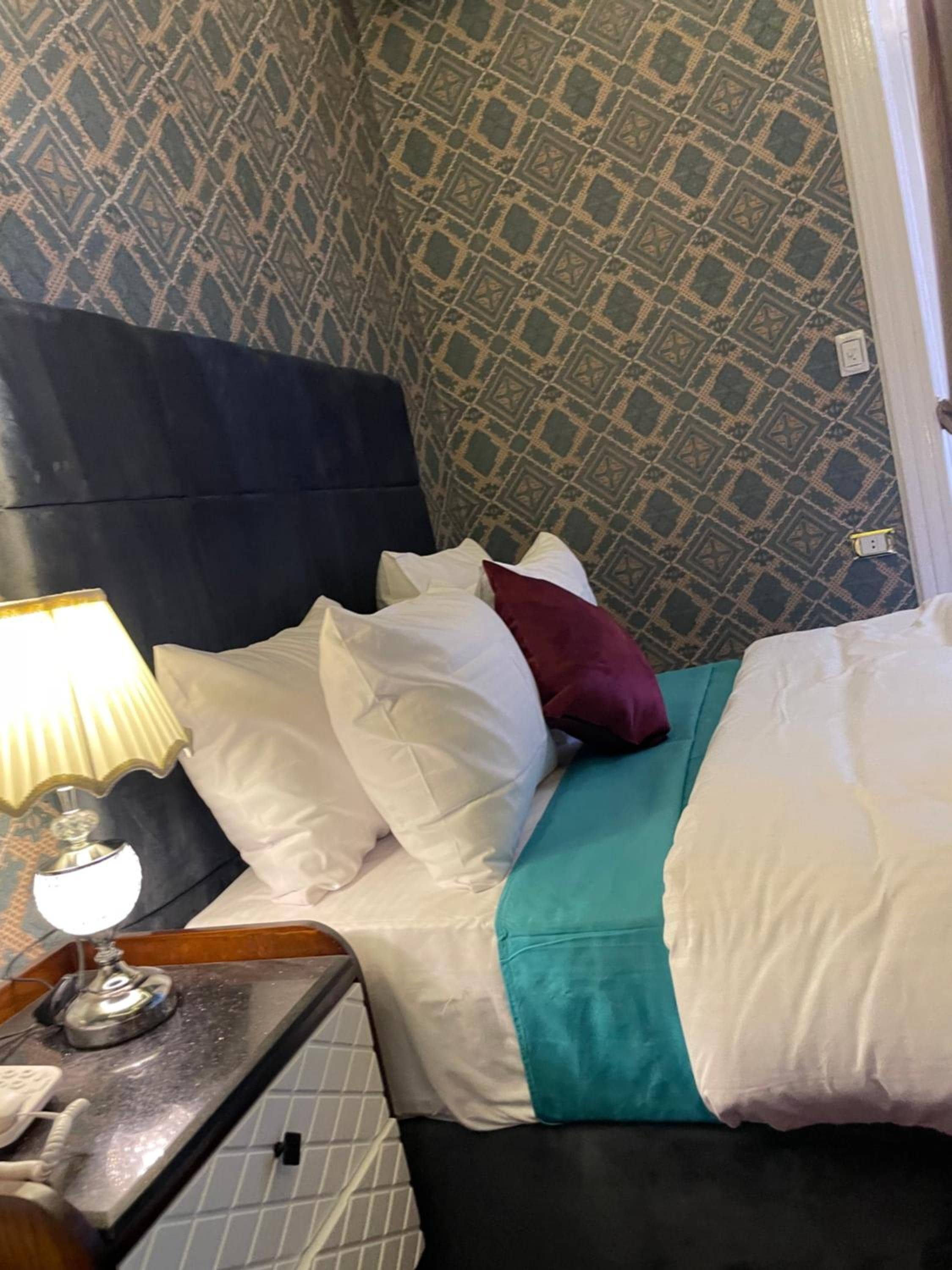 Cairo Inn — 5