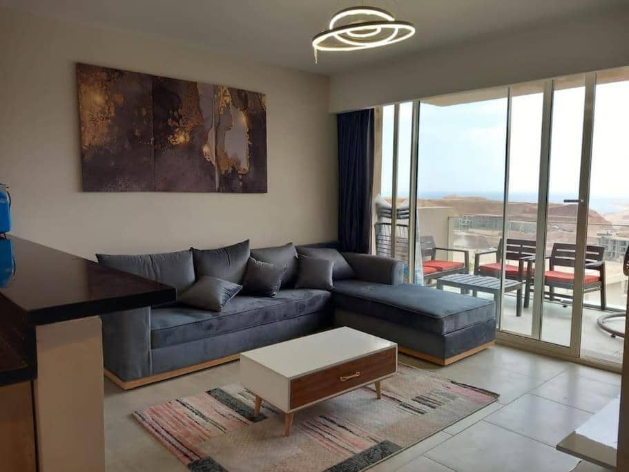 chalet 2 bedroom il Monte Galala al ain sokhna CH161-1-4