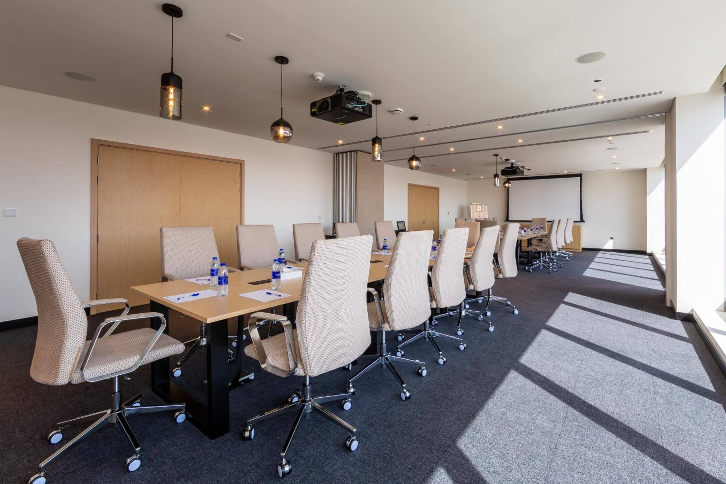 Premier Inn Dubai Dragon Mart — 2