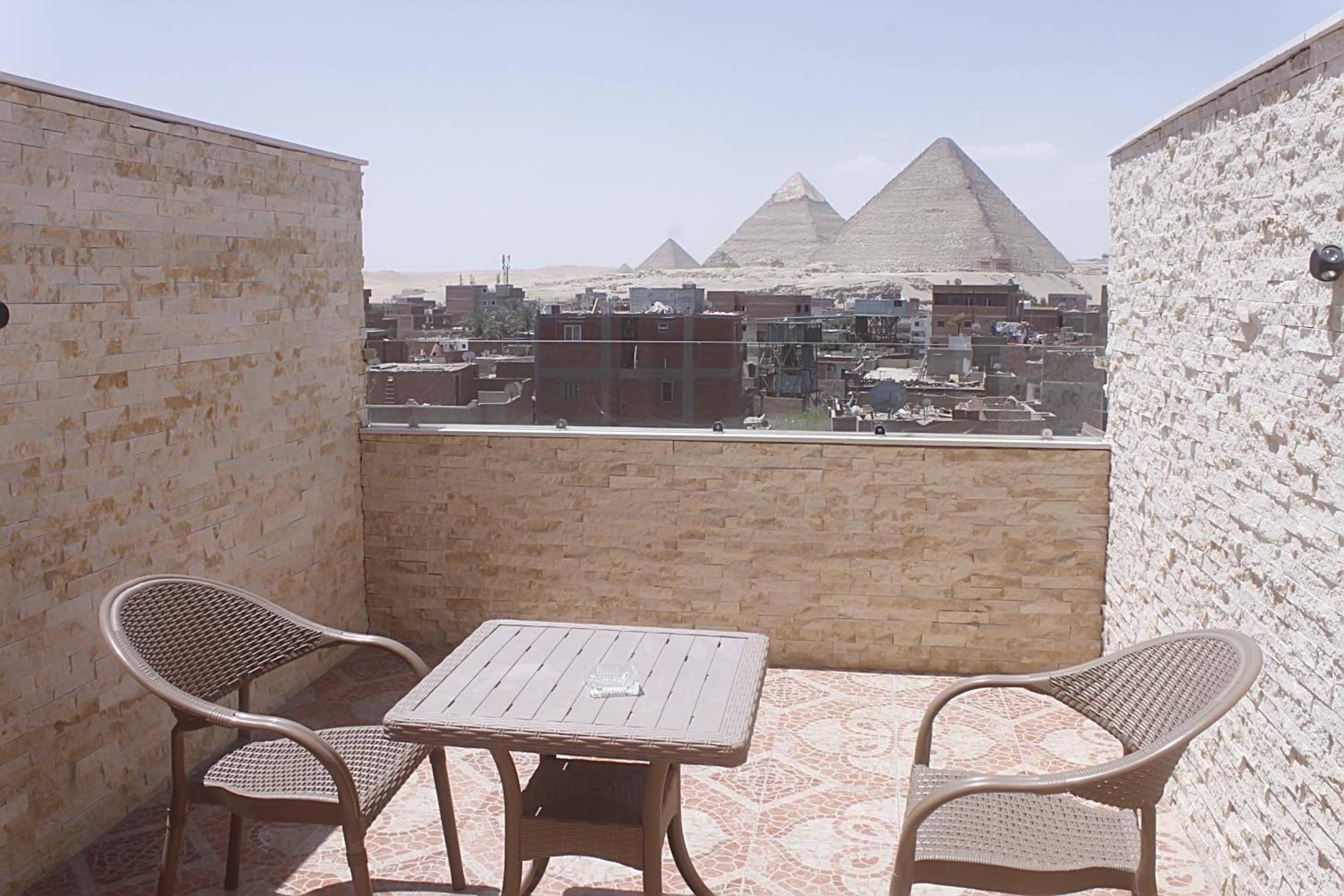 HADLA INN Pyramids View — 5