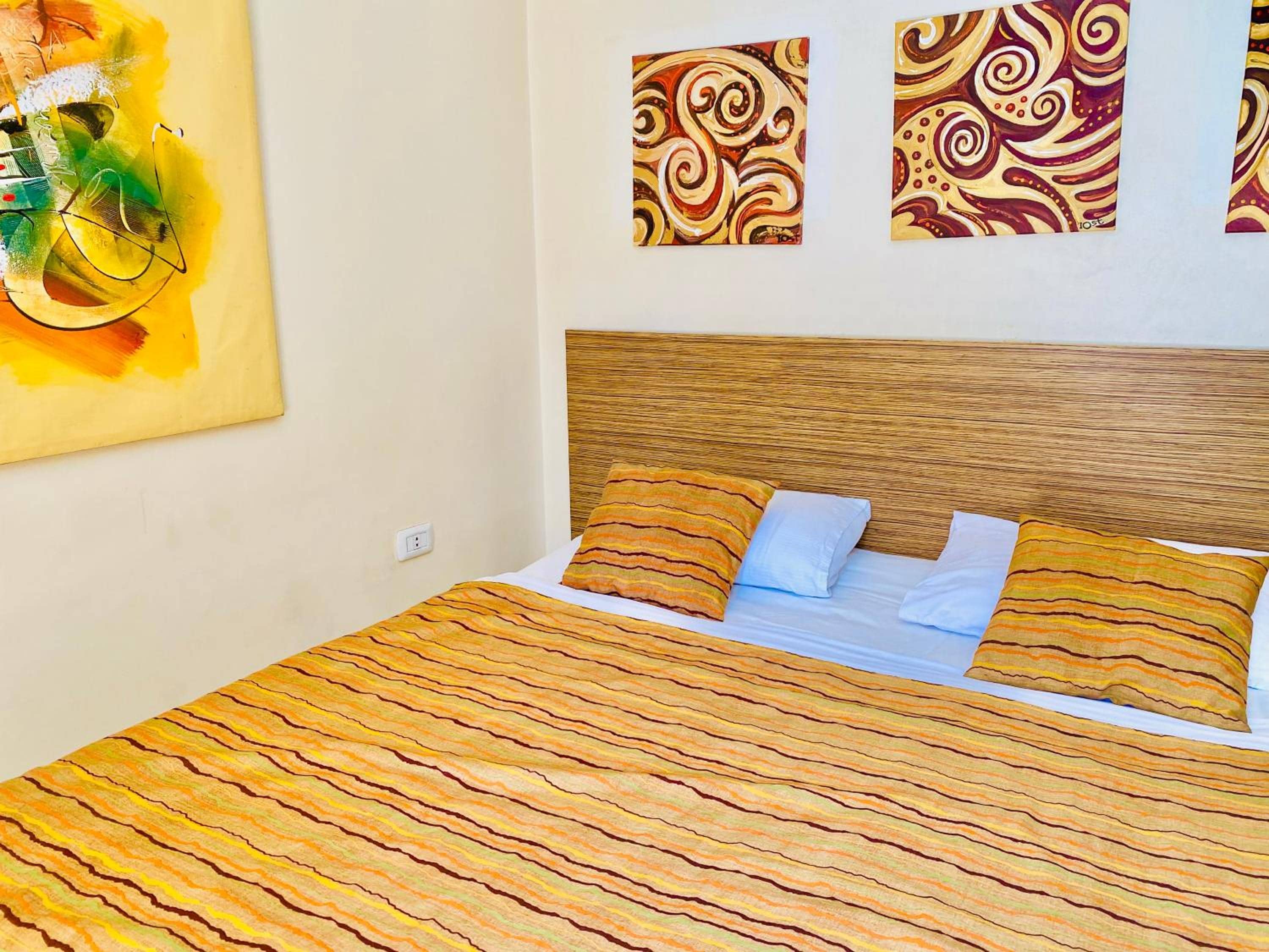 Panda Grey with balcony Hurghada center — 2