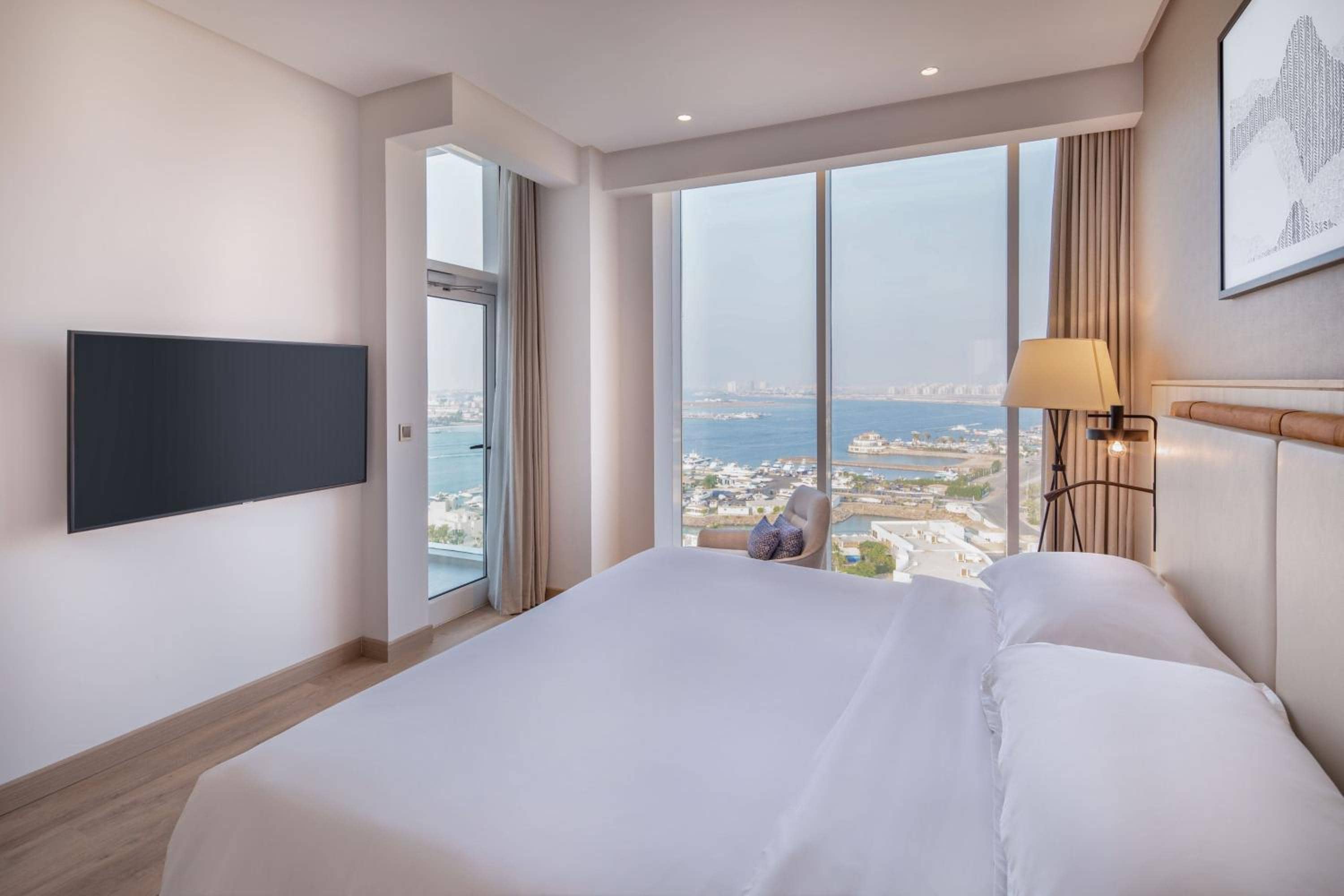 Four Points by Sheraton Jeddah Corniche — 2