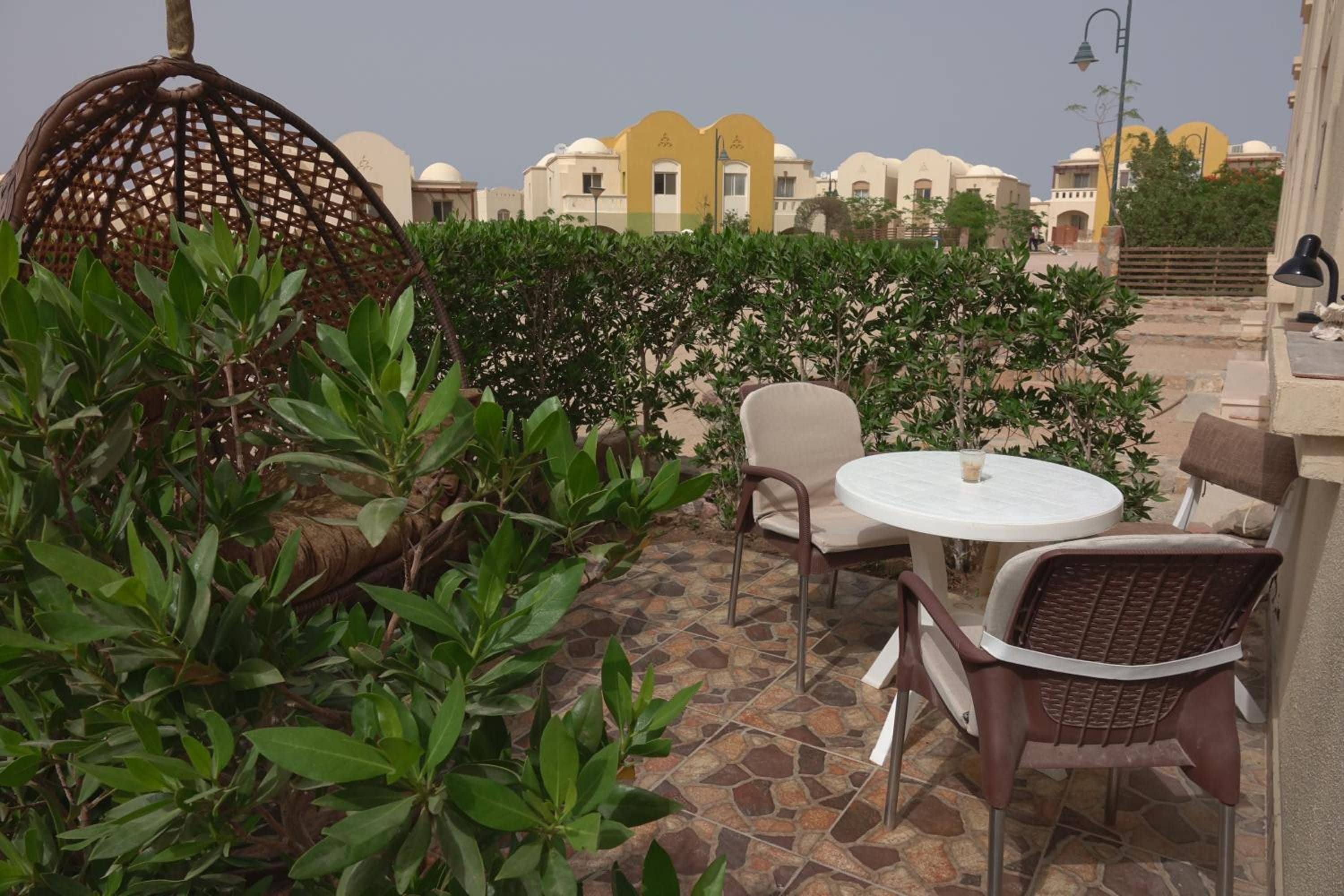 Private 1 bedroom flat with garden in Makadi — 2