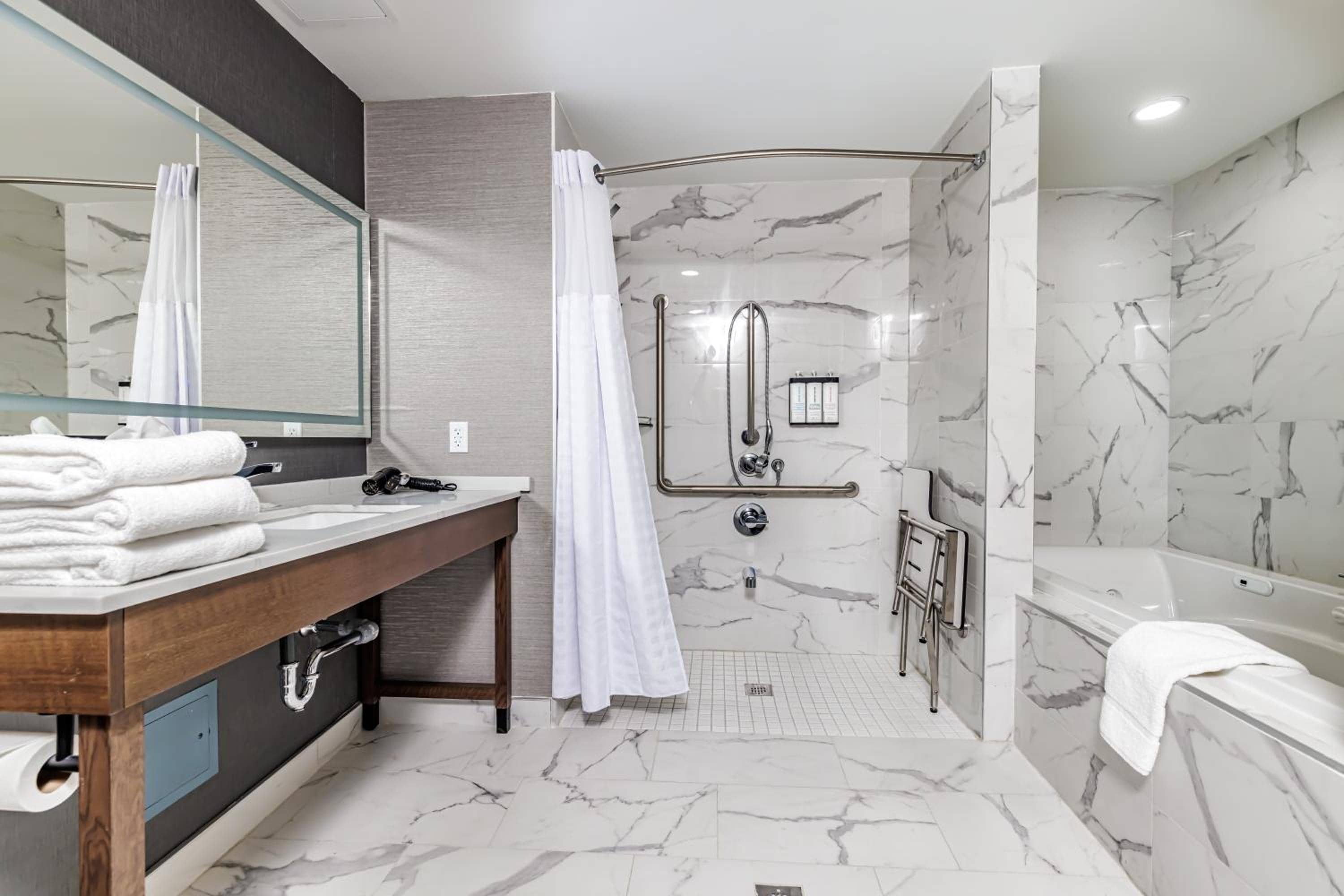 Hyatt Place Toronto-Brampton — 5