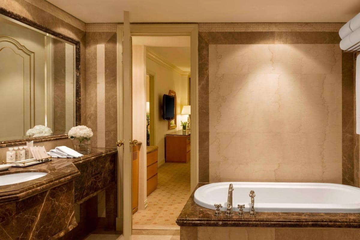 Sheraton Kuwait, a Luxury Collection Hotel, Kuwait City — 5