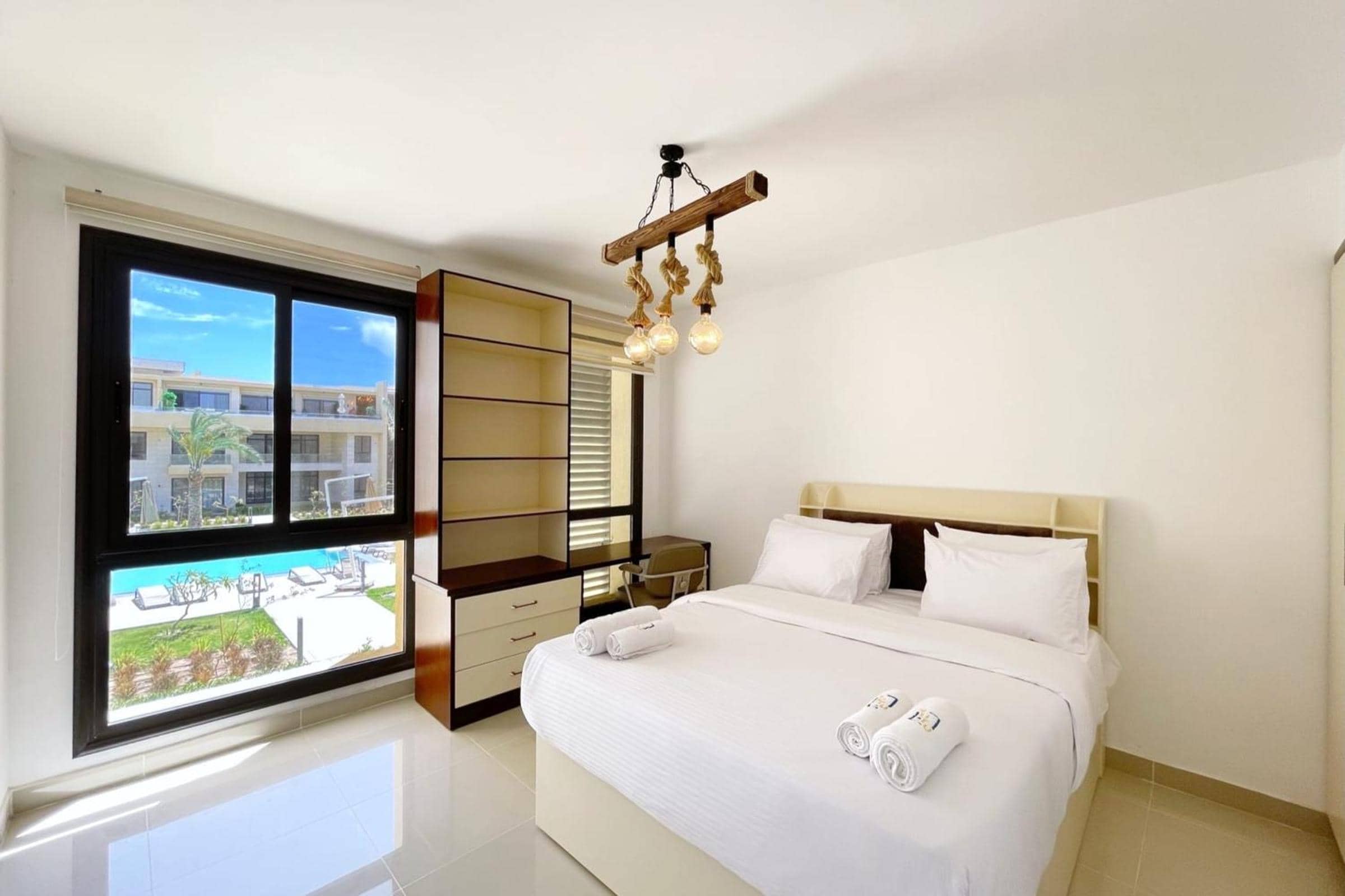 Refreshed & Uplifted 2 BDR G Cribs — 2