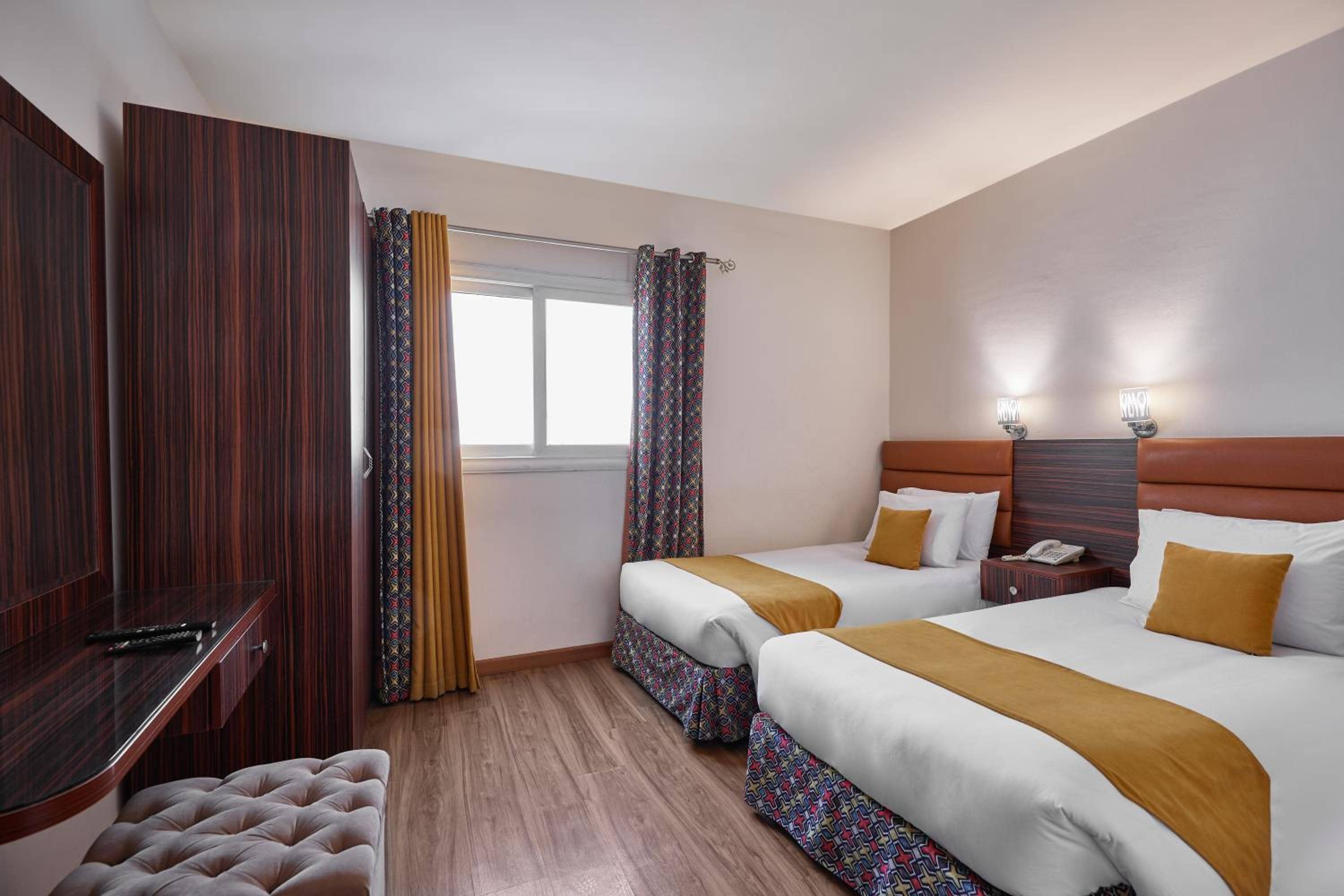 Golden Carven Hotel — 4