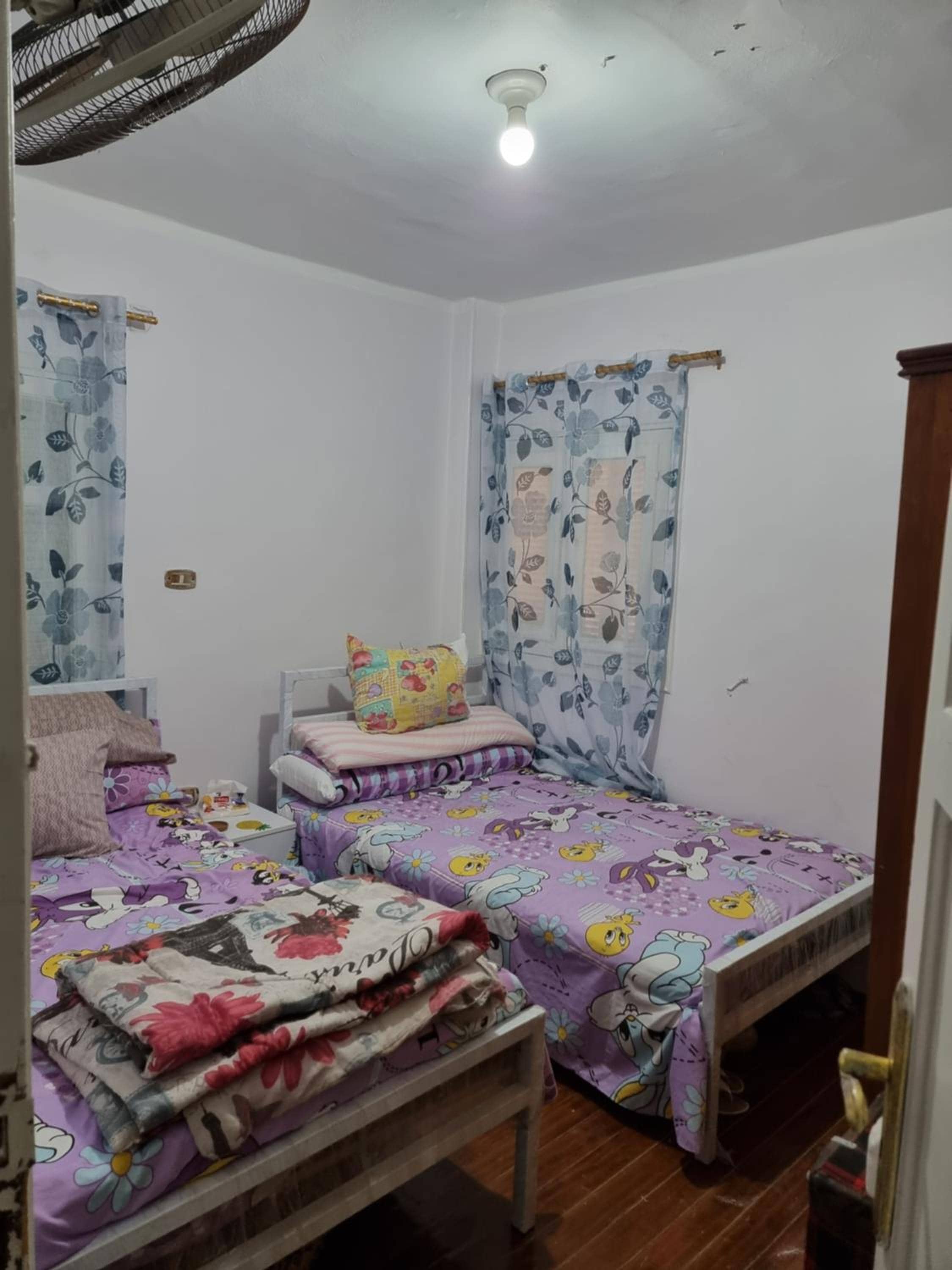 Sara's room — 2