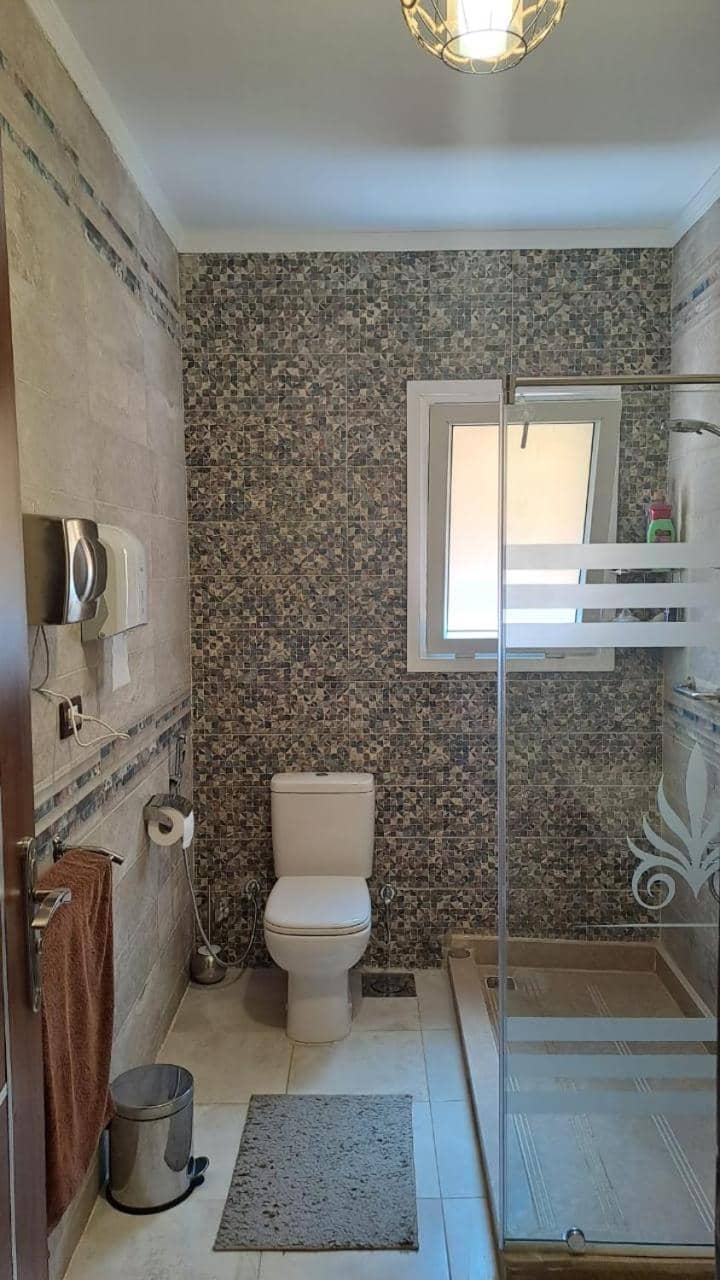 Luxury Chalet in Mountain View 2 , El-Sokhna with Sea View , Pool View and Garden View Families Only — 5