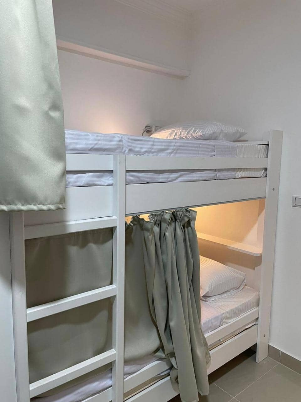 Serafy City Center Hostel for Foreigners Adults Only — 2