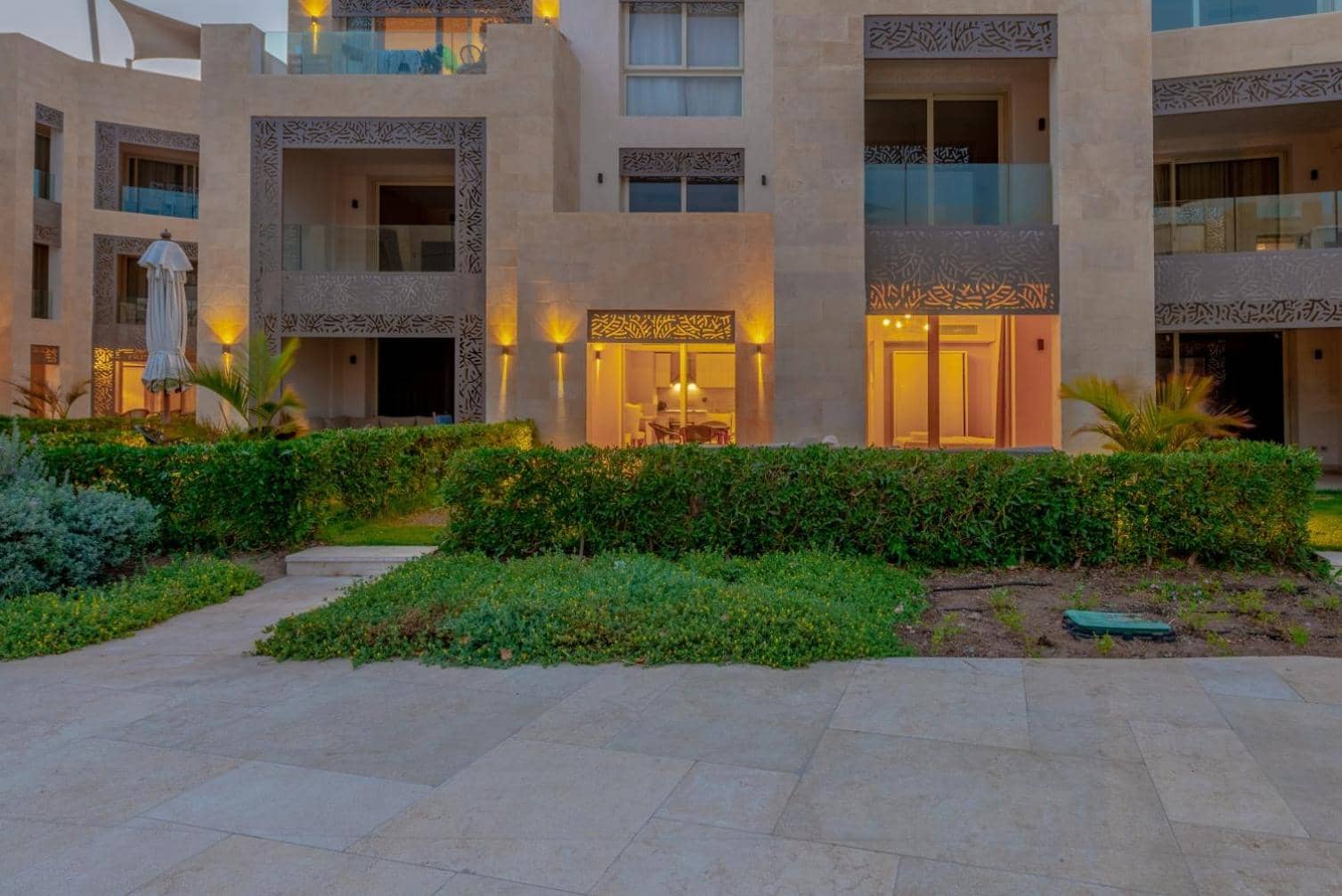 Cozy 1-Bedroom Apartment in Mangroovy, El Gouna. Private terrace, garden and pool access