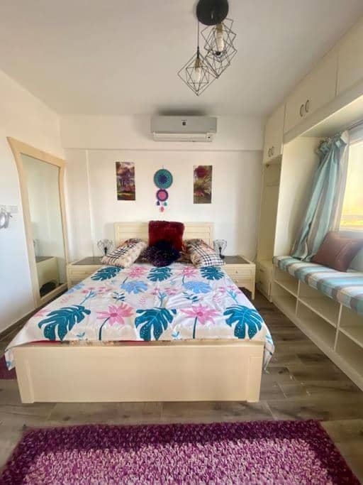 Montazah Sea View: 2 Bed Room Apartment — 3
