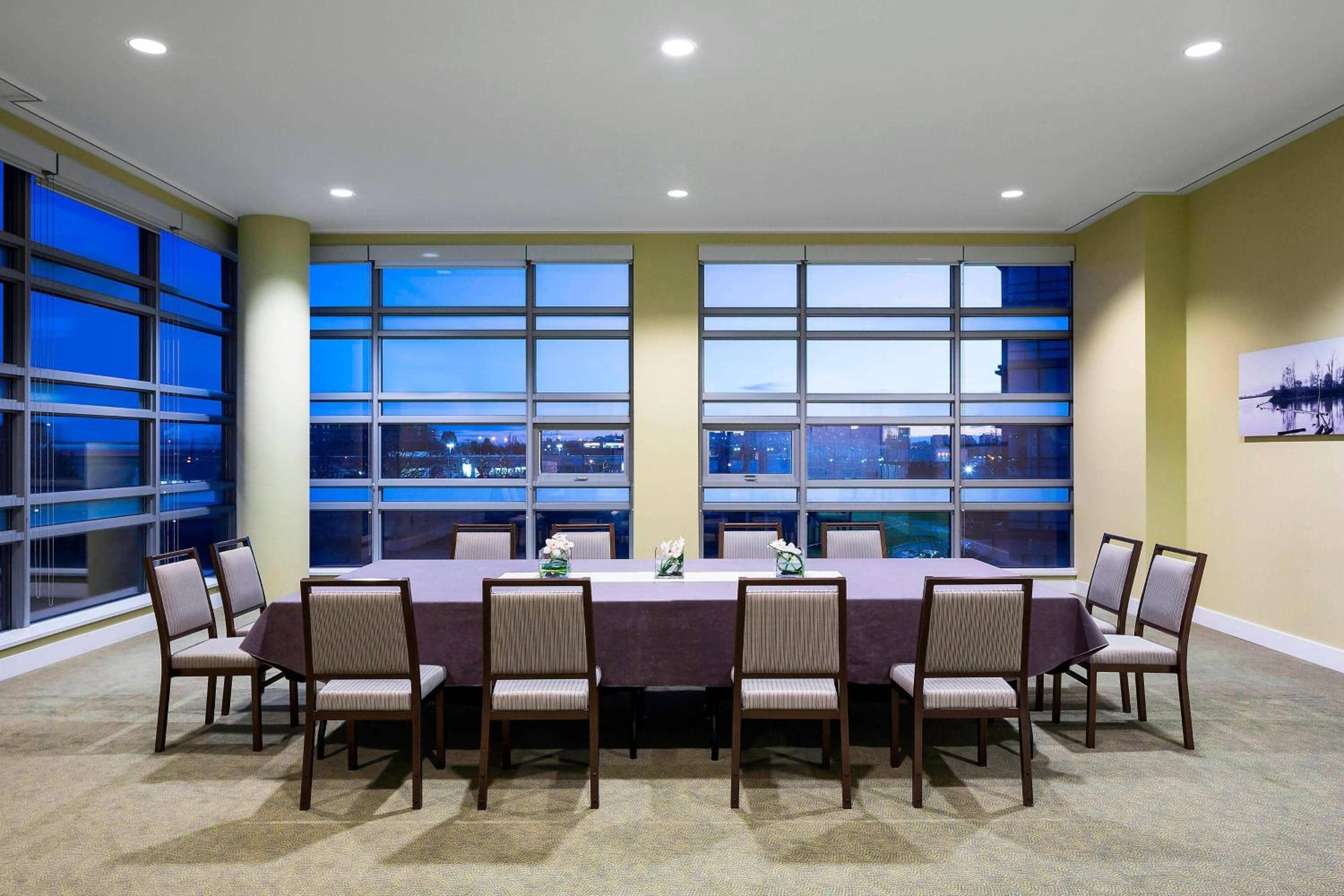 The Westin Wall Centre, Vancouver Airport — 4