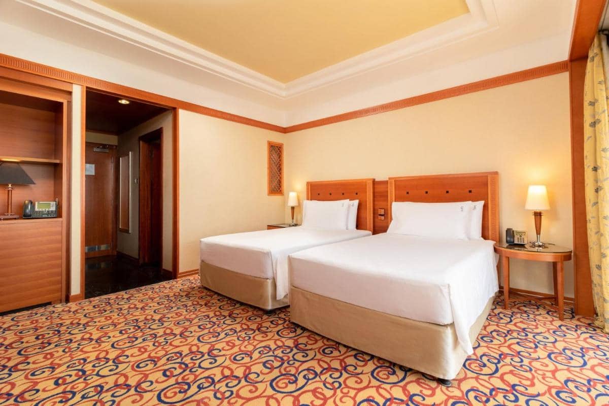Holiday Inn Kuwait by IHG — 5