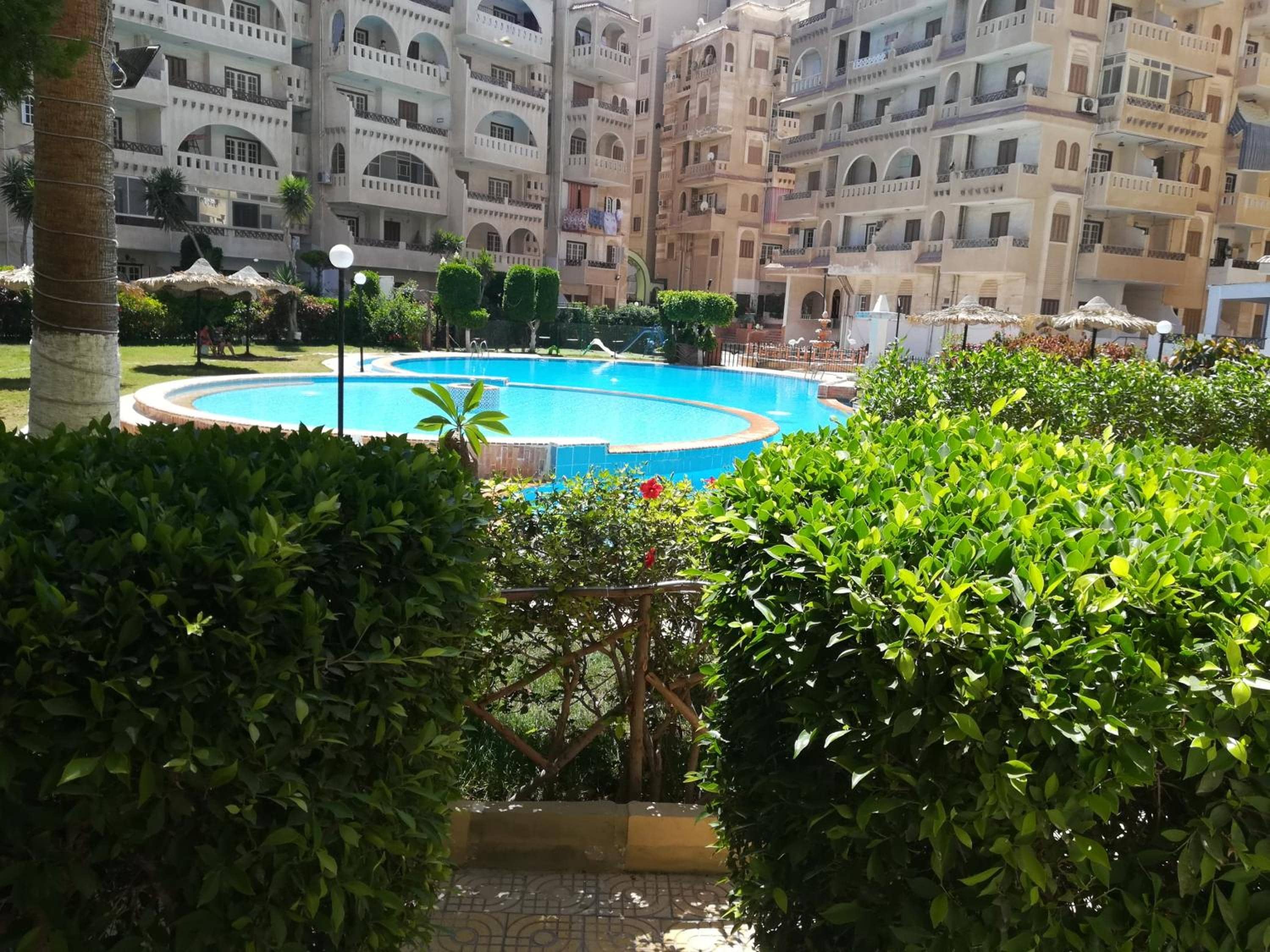 Chalet with pool view At Al Nakhil resort — 2