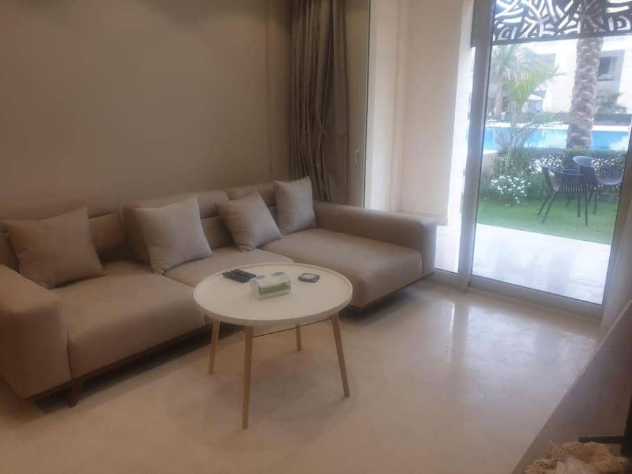 Mangroovy - Delicate 1BR Ground floor by the Pool — 2