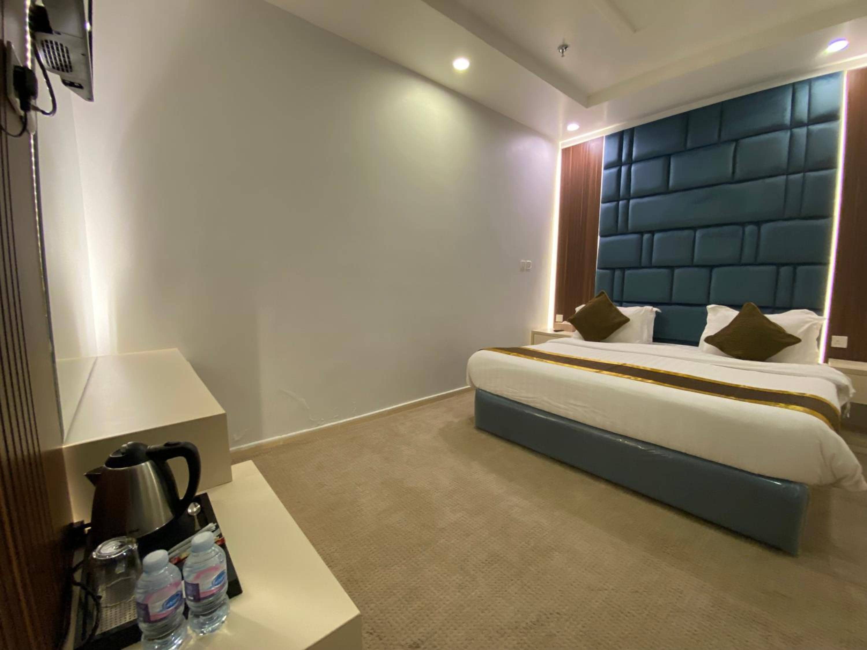 Areen AlBasateen Apartments for Serviced Apartments شقق ارين البساتين للشقق المخدومة — 2