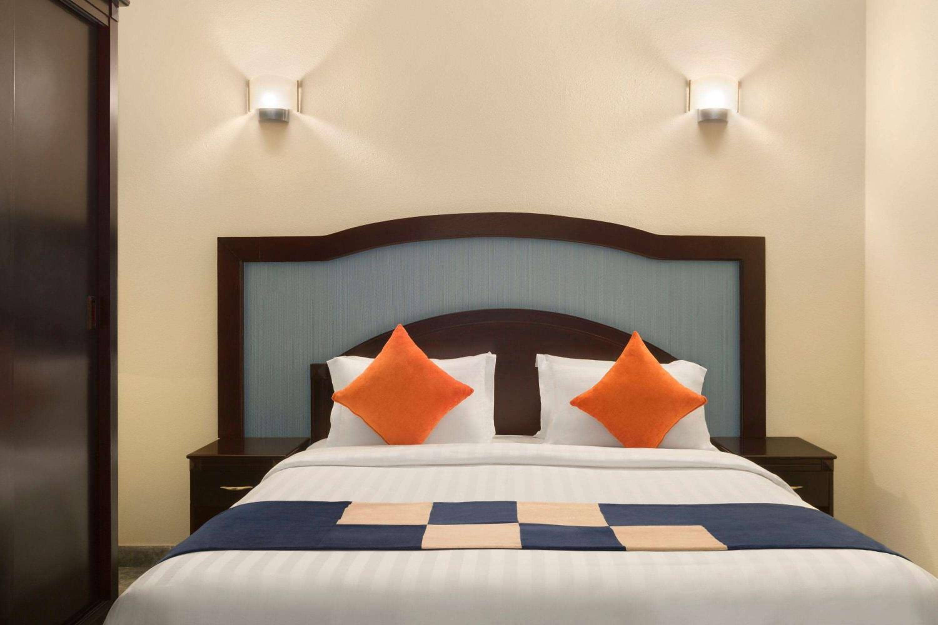 Howard Johnson Dammam Hotel — 2