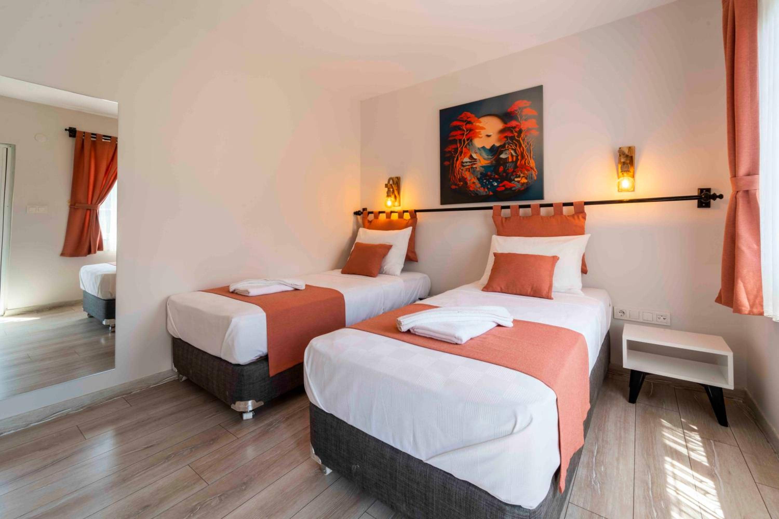 Kamkat Otel — 4