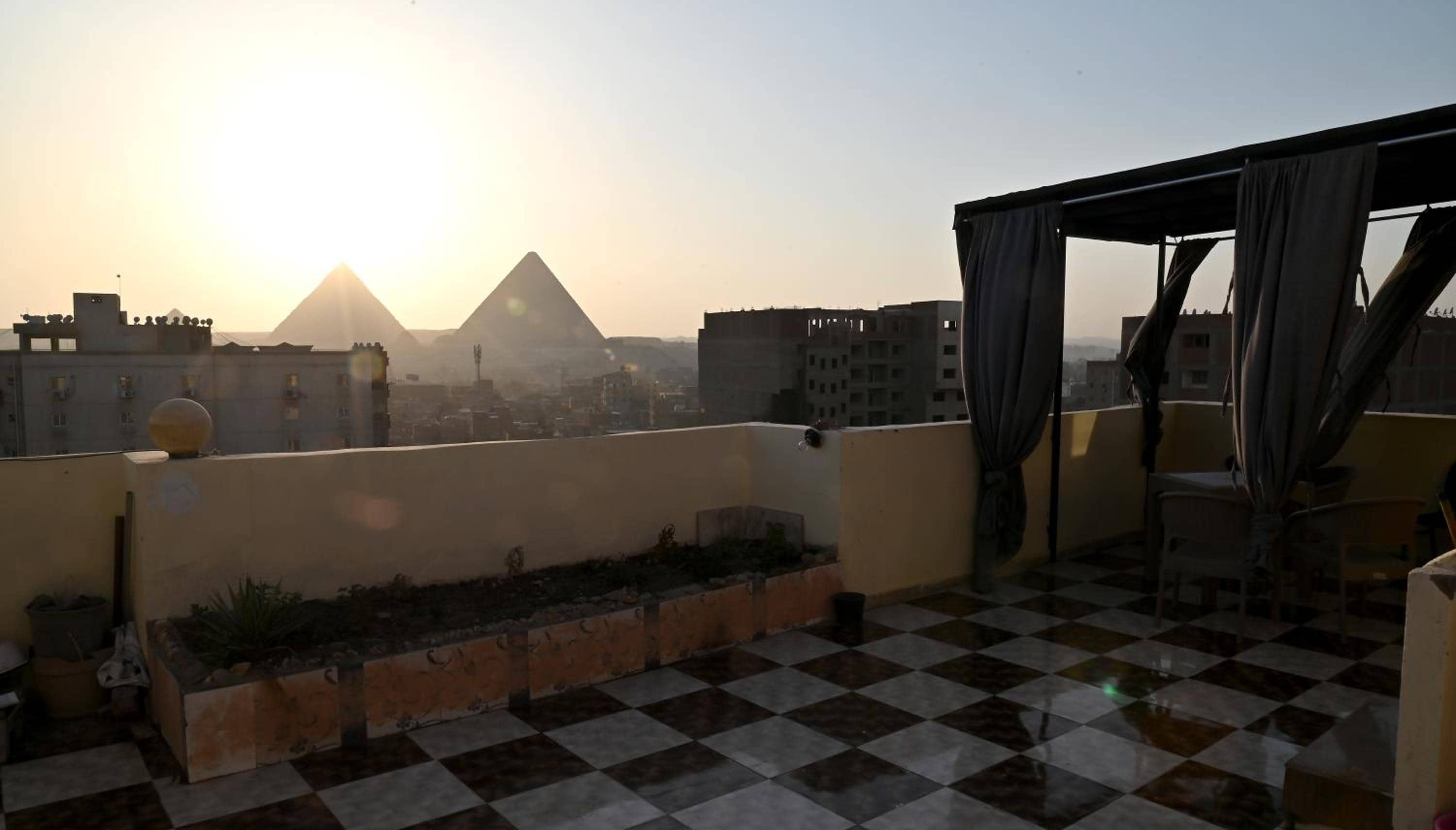 Jessy Pyramids View Inn — 2