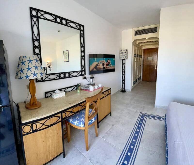 Azure Retreat - Private Luxury Sea View Apartment — 4