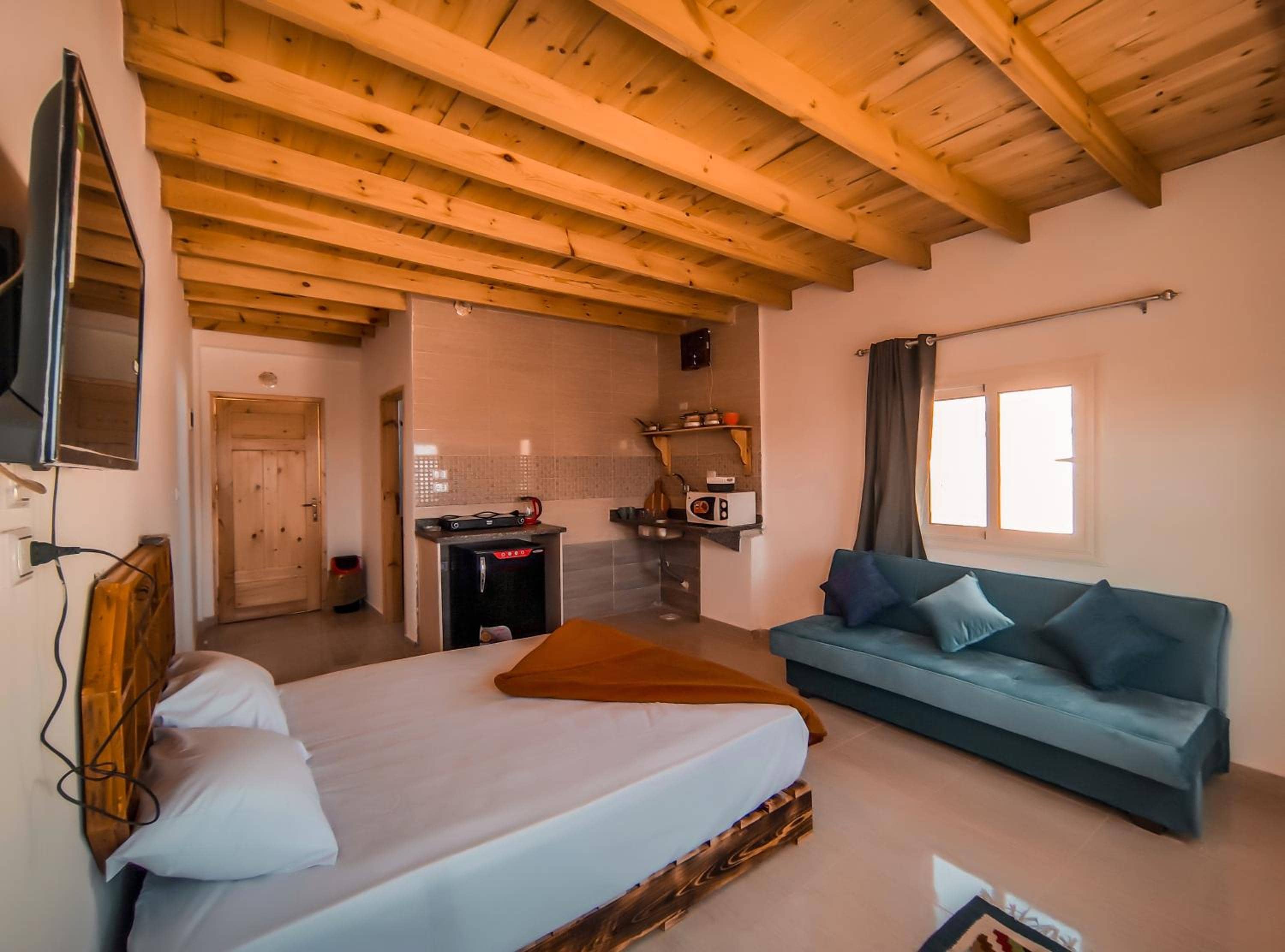 Zarnouk beach house studio — 4