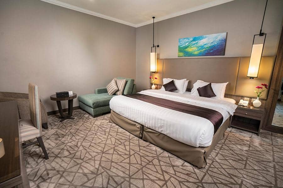 Aquila Hotel — 2