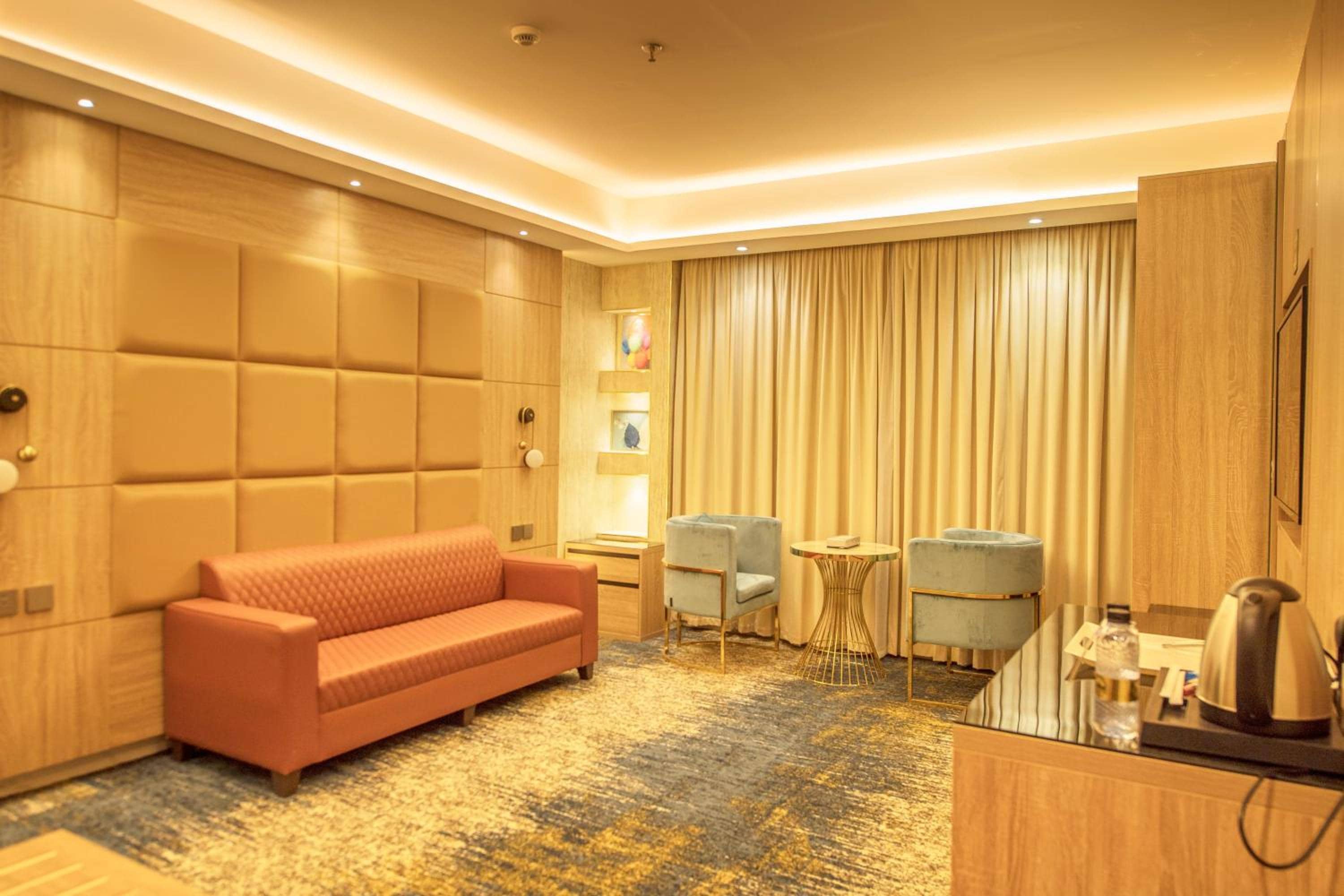 Sparrow Apartments Hotel — 4