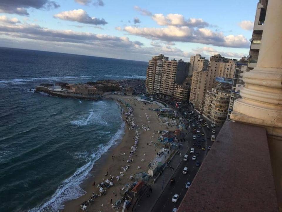 Stunning Sea View Flat (One Bed Room)Entire Place — 4