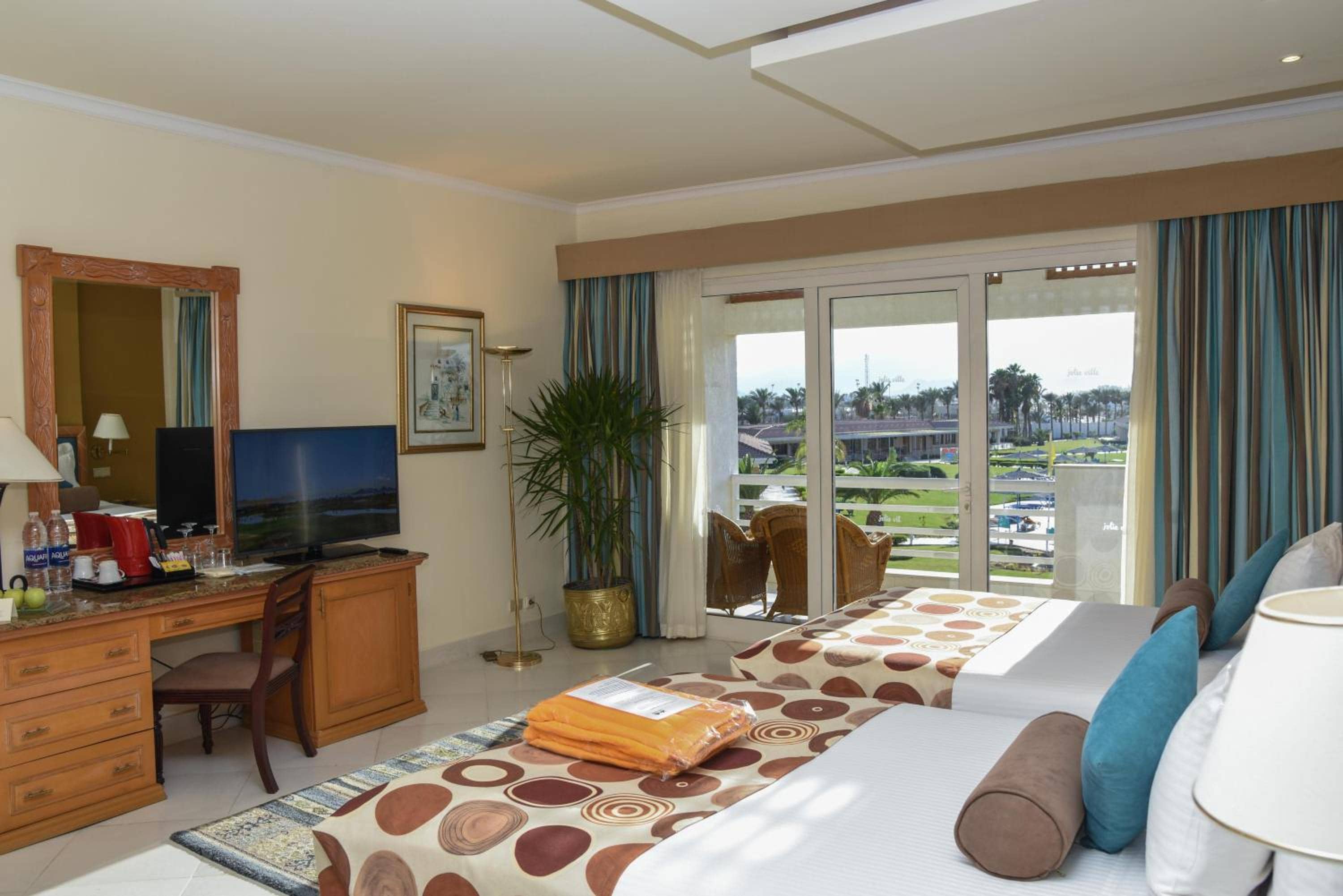 Pickalbatros Golf Beach Resort Aqua Park- All Inclusive — 3