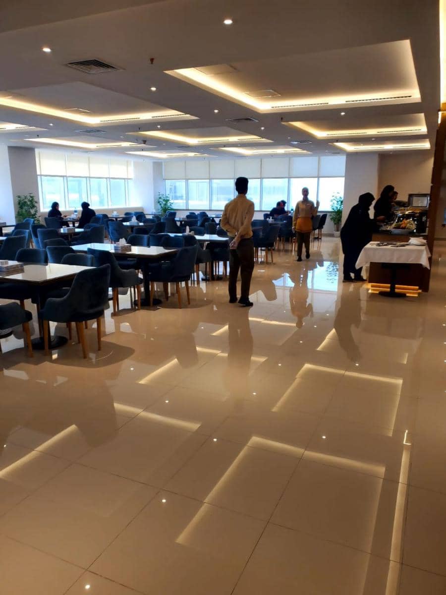 Dolphin Continental Hotel — 2