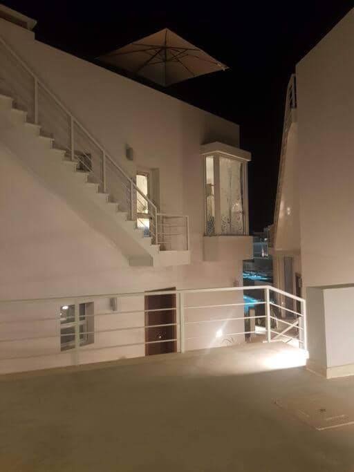 Gouna Pool view with rooftop living & BBQ grill — 3