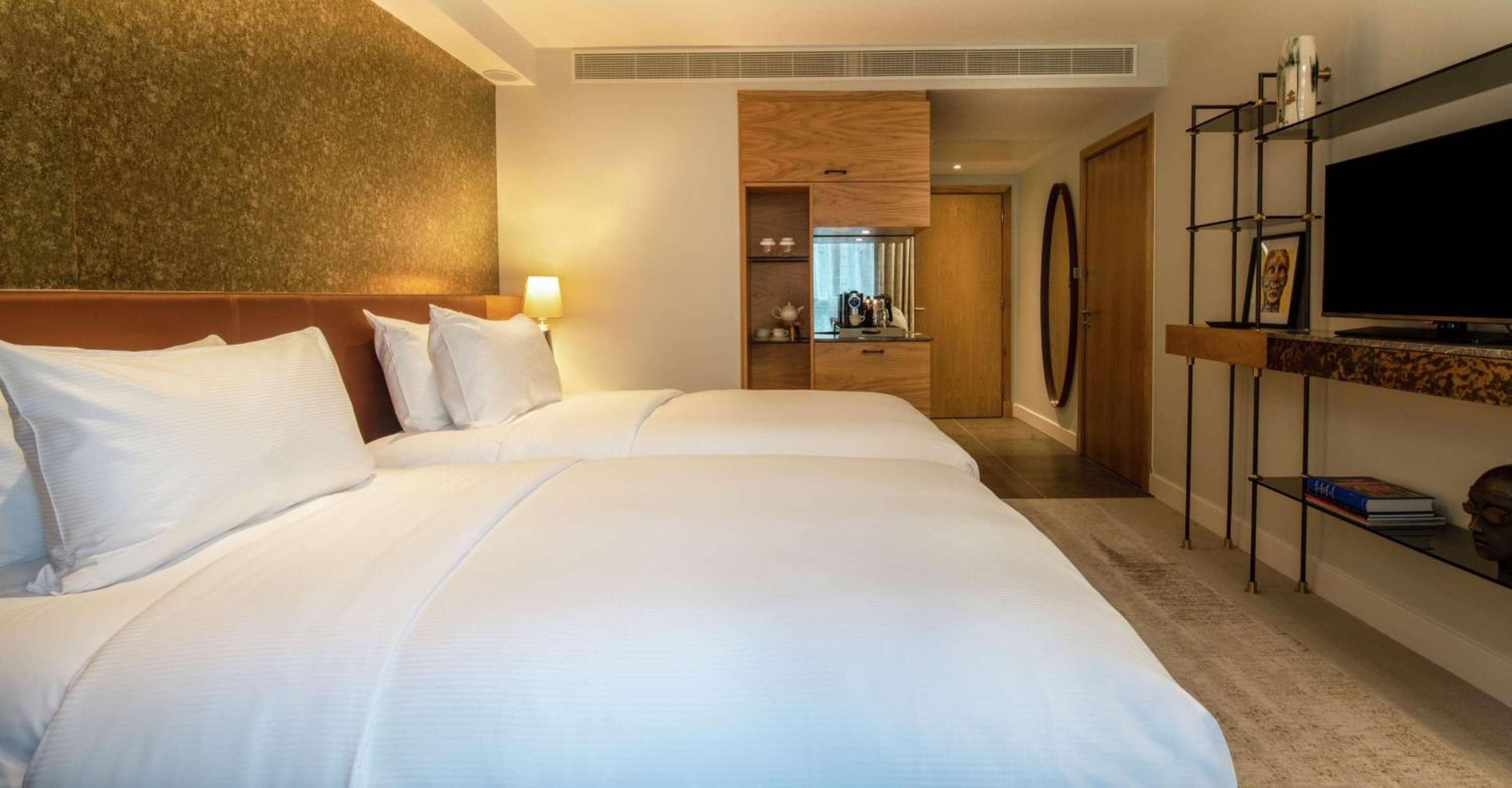 Lincoln Plaza Hotel London, Curio Collection By Hilton — 5