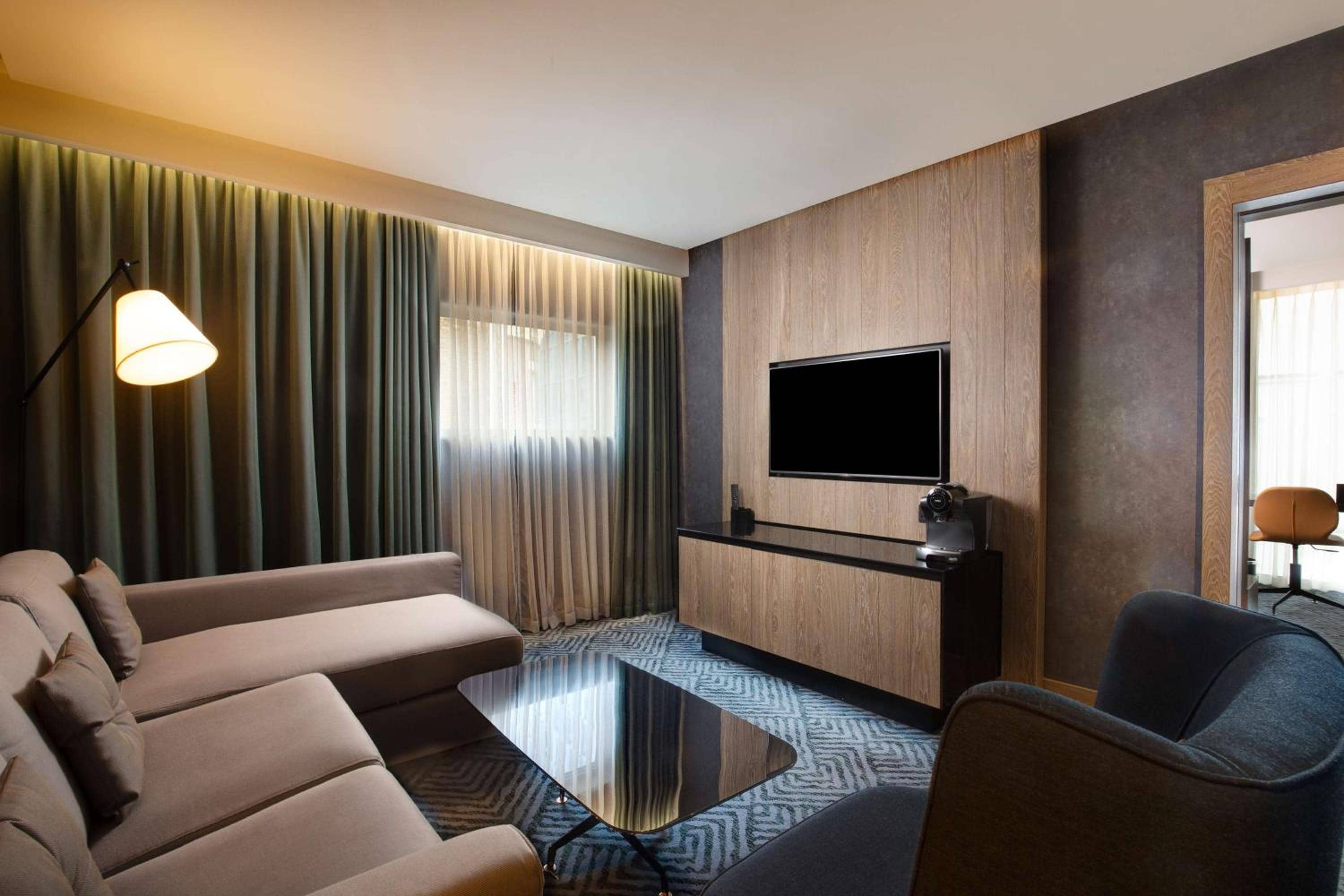 Hilton London Bankside — 4