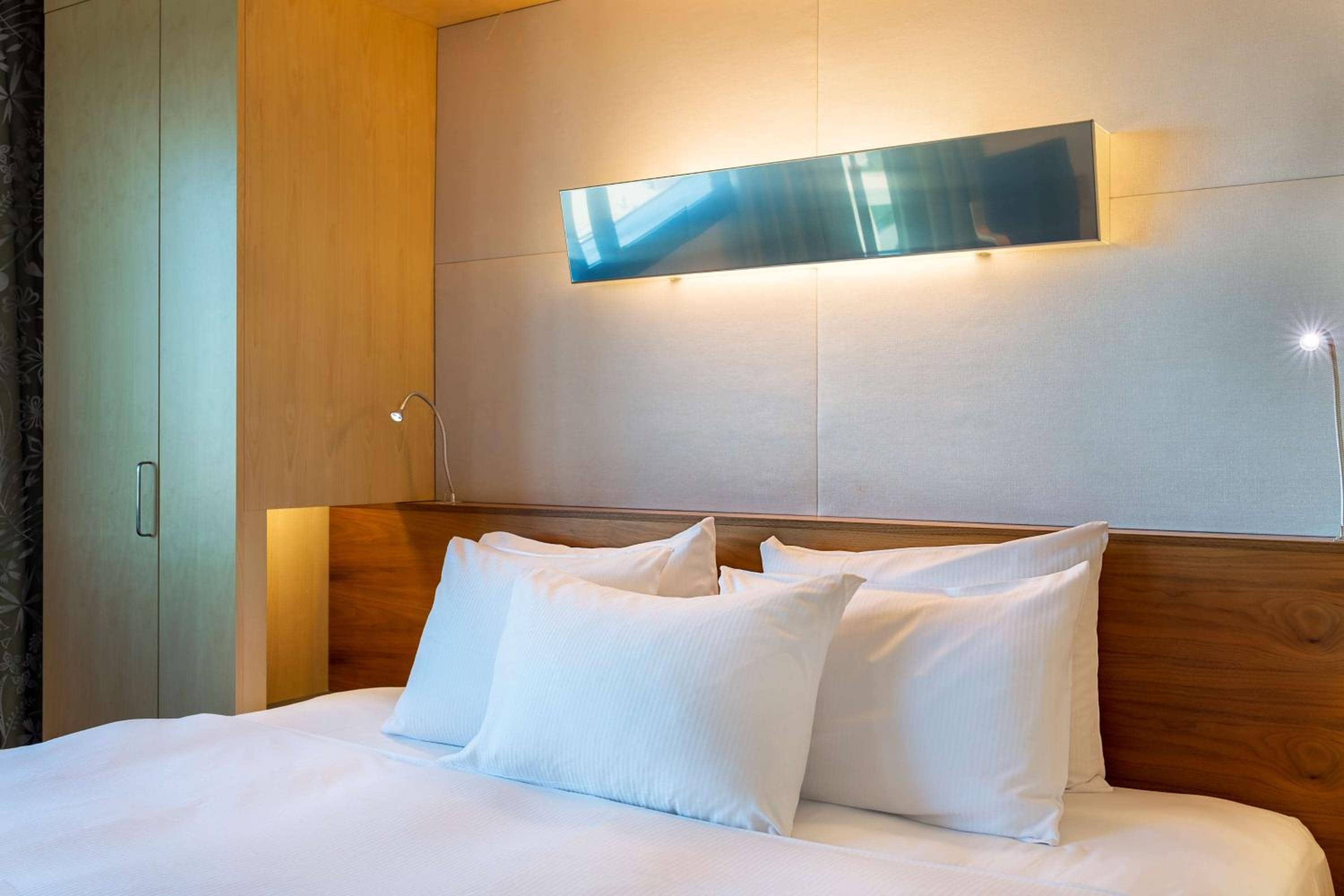 Hilton Helsinki Airport — 4