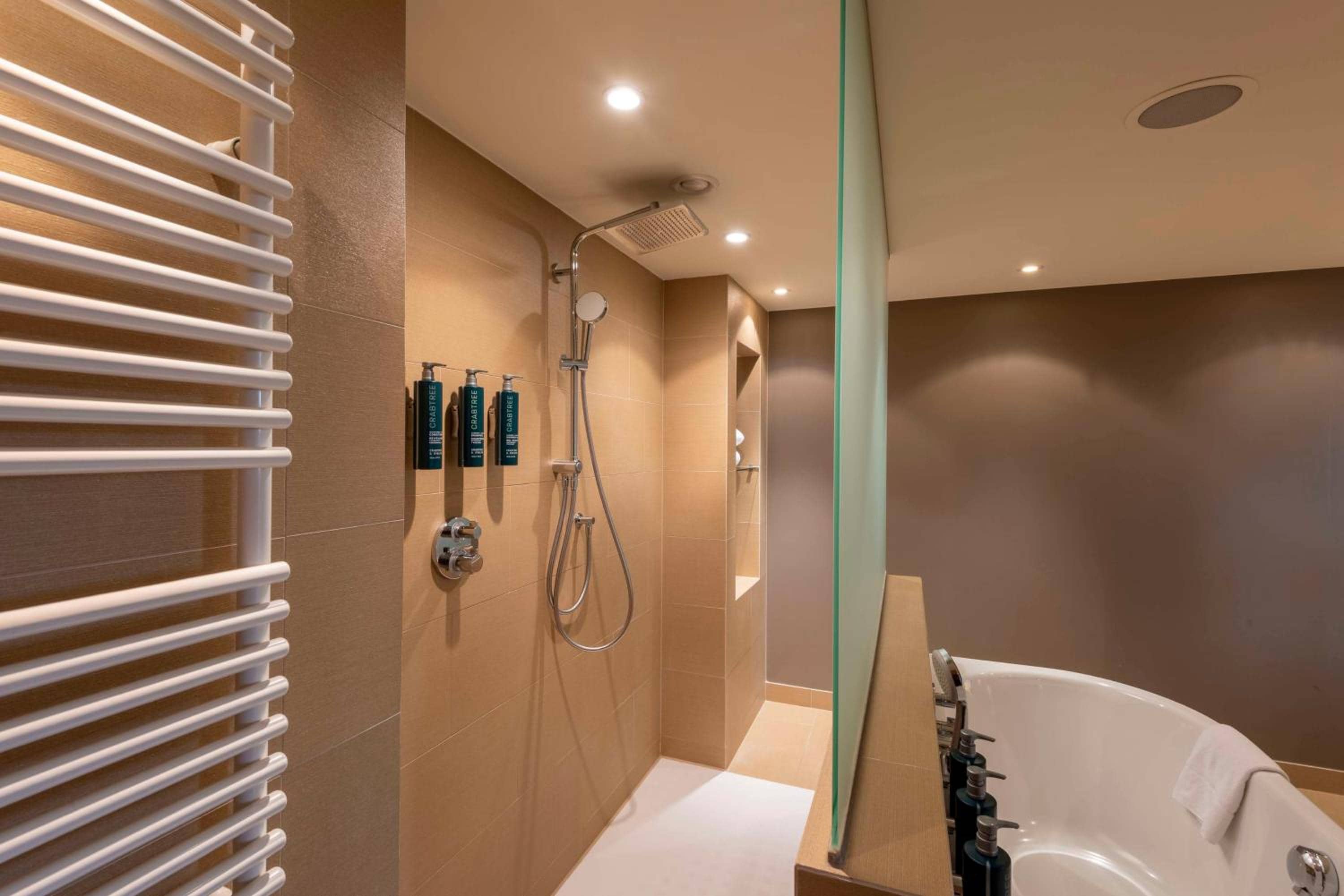 Doubletree by Hilton Vienna Schonbrunn — 4