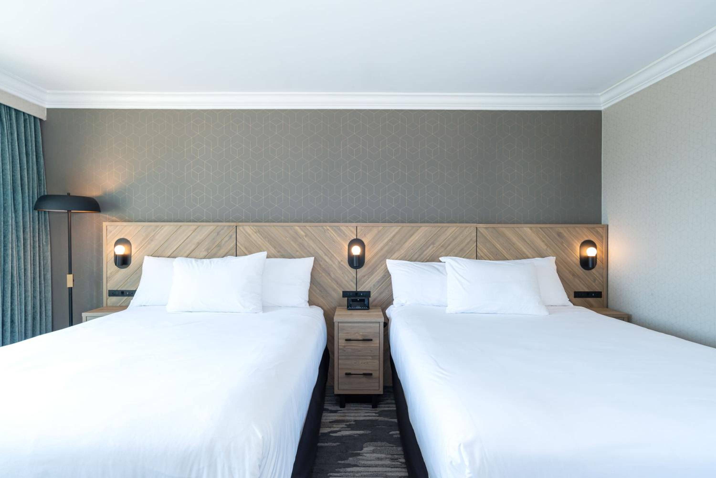 Sandman Signature Vancouver Downtown Hotel — 3