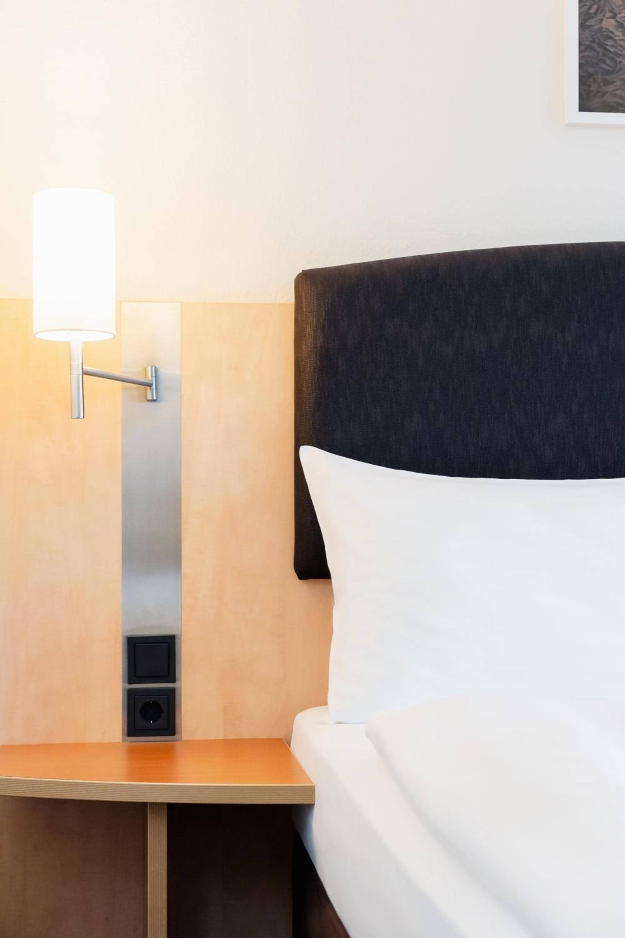 IntercityHotel Wien — 5