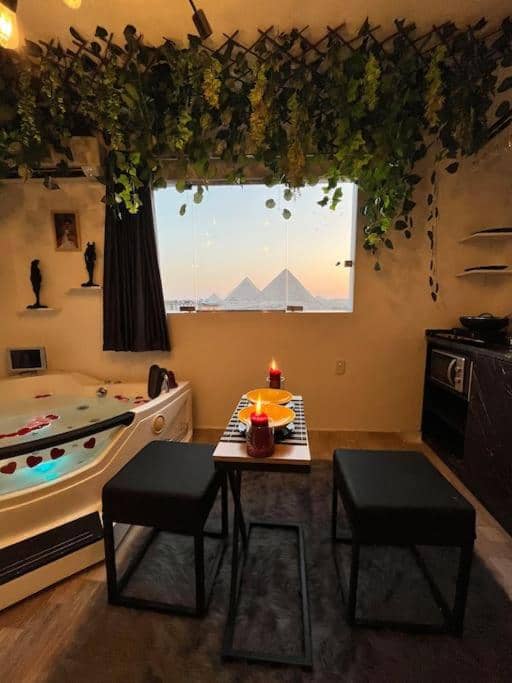 samer stays pyramids view 4 — 2