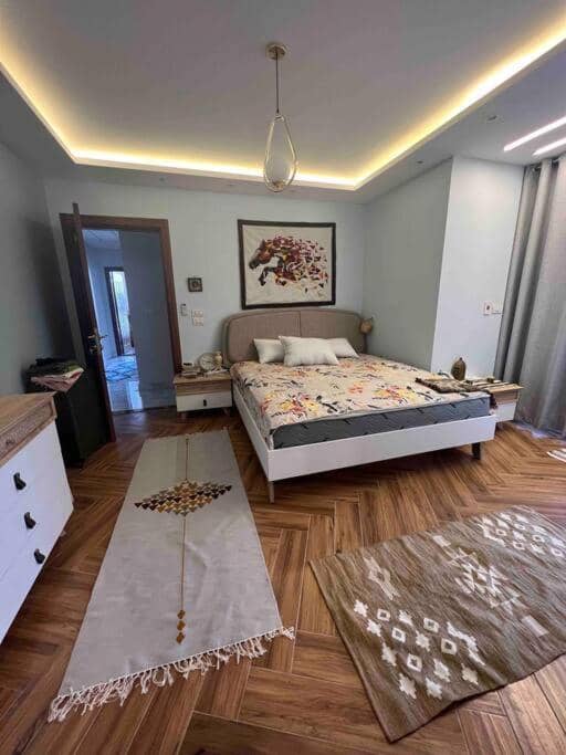 Newly refurbished flat,Marble floors.Central Cairo — 2